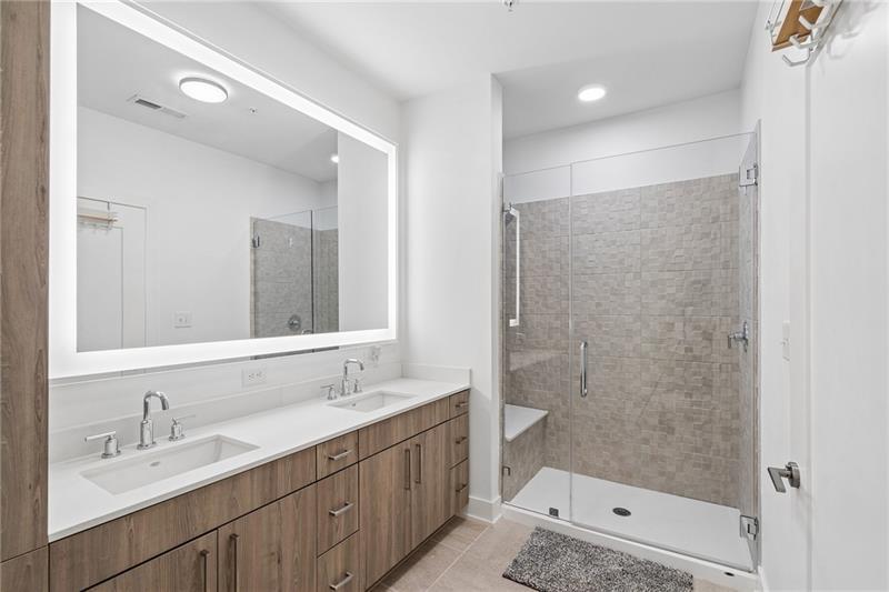 775 Juniper Street NE Unit 319