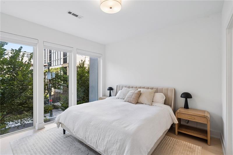 775 Juniper Street NE Unit 319