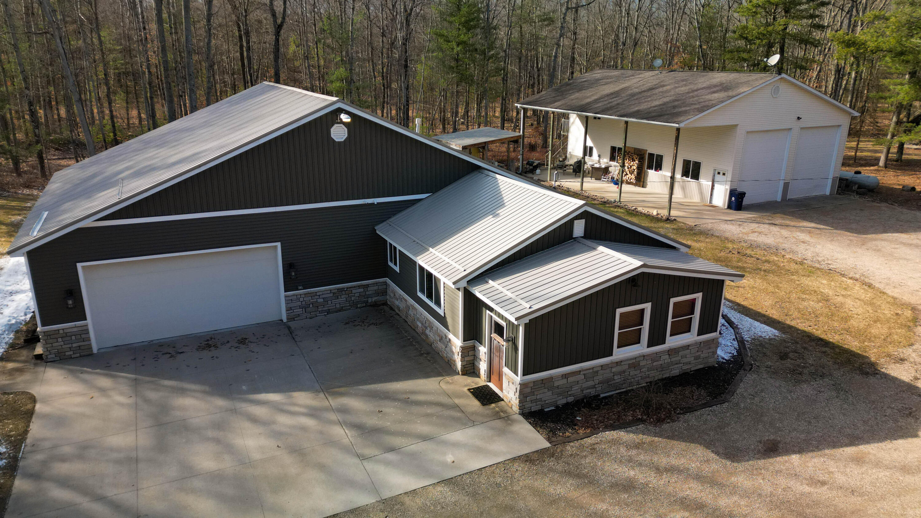 3865 Pfeiffer Court