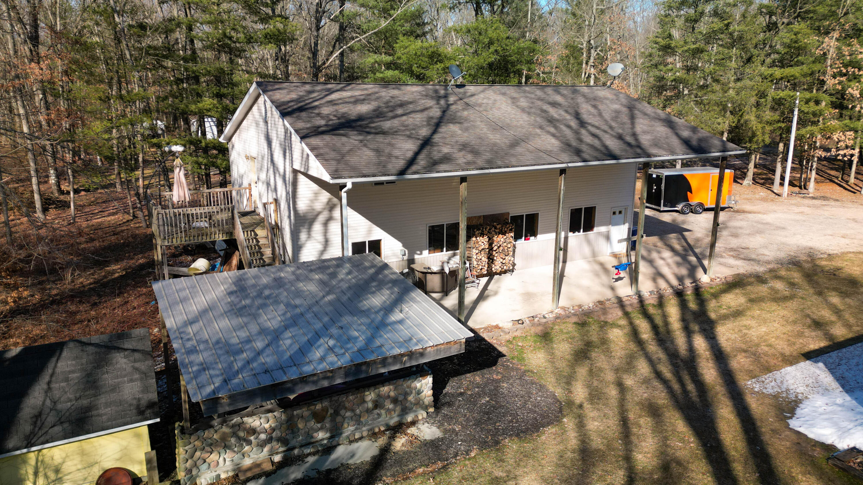 3865 Pfeiffer Court