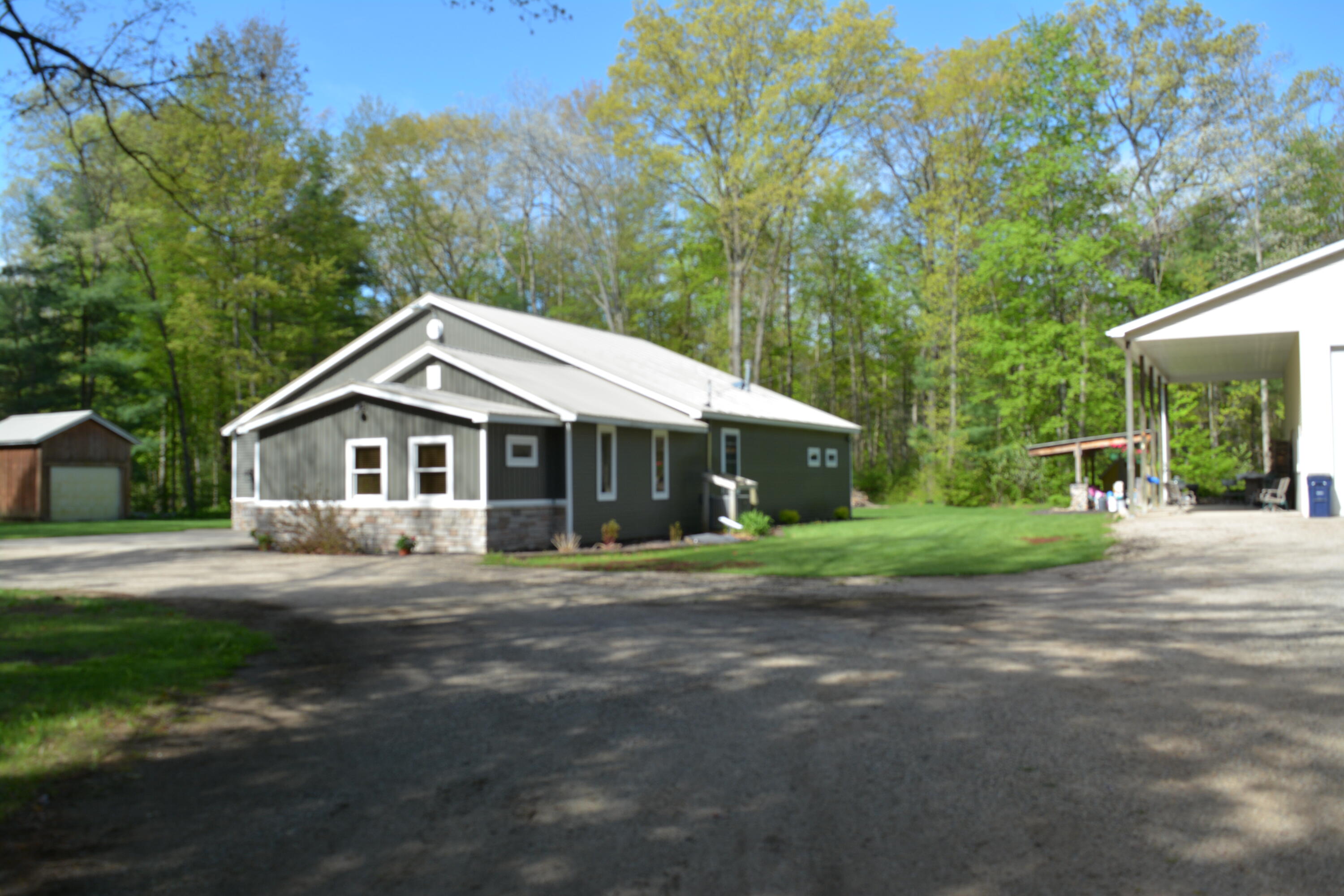 3865 Pfeiffer Court