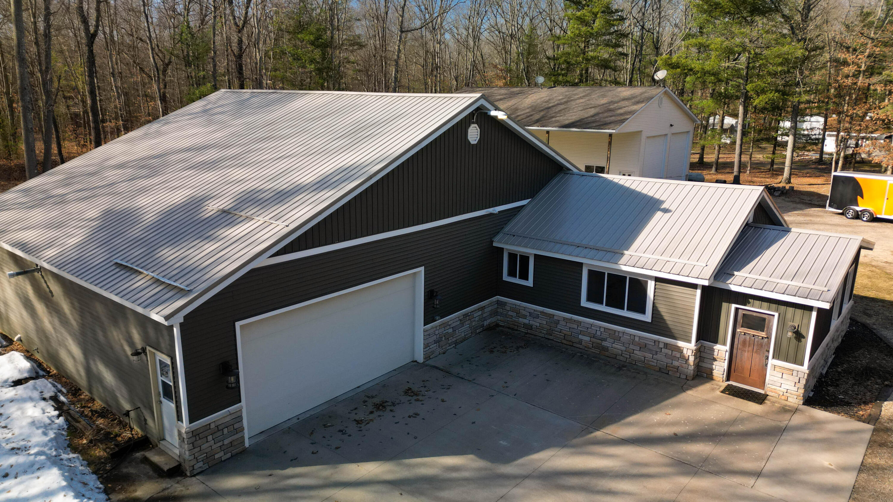 3865 Pfeiffer Court