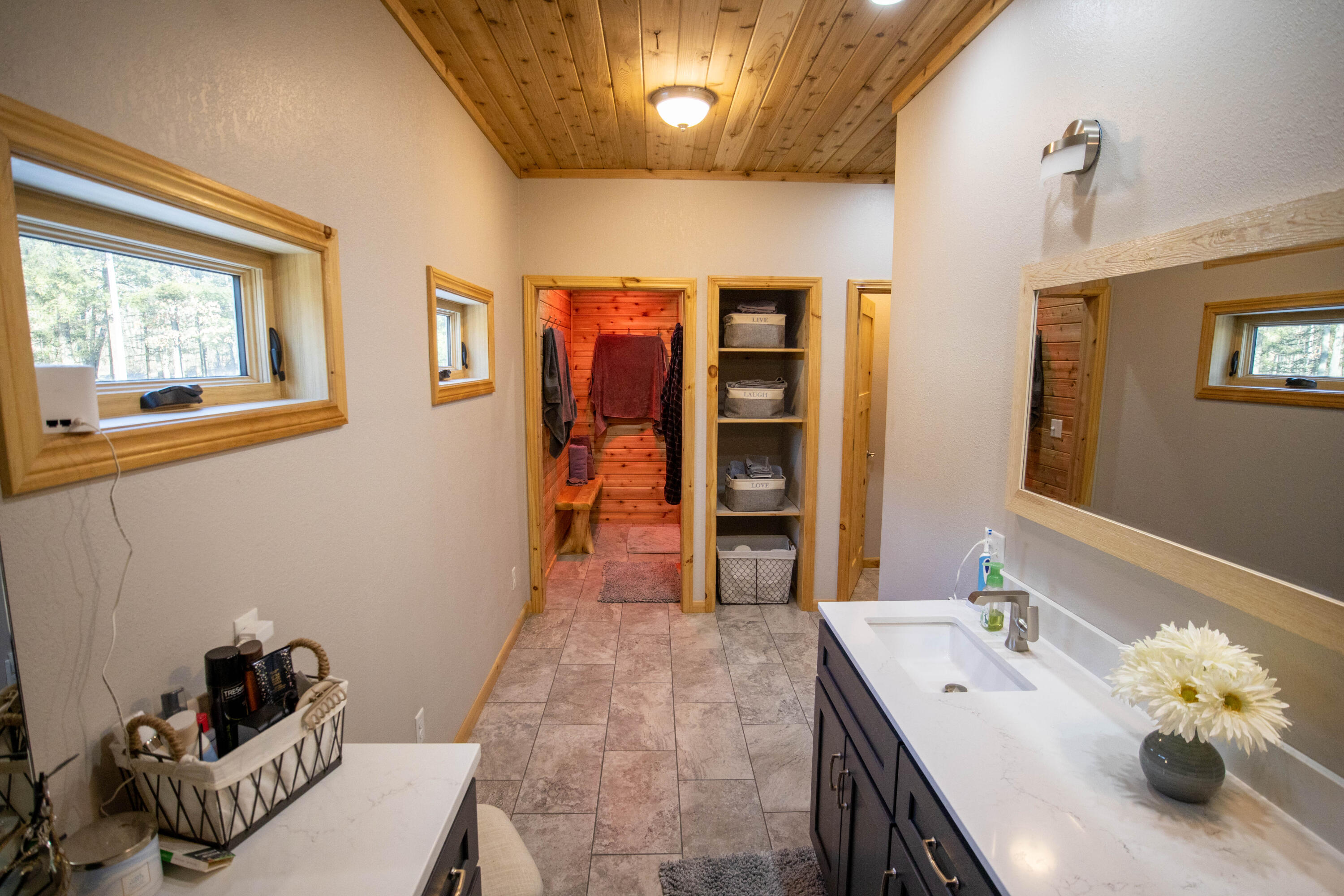 3865 Pfeiffer Court