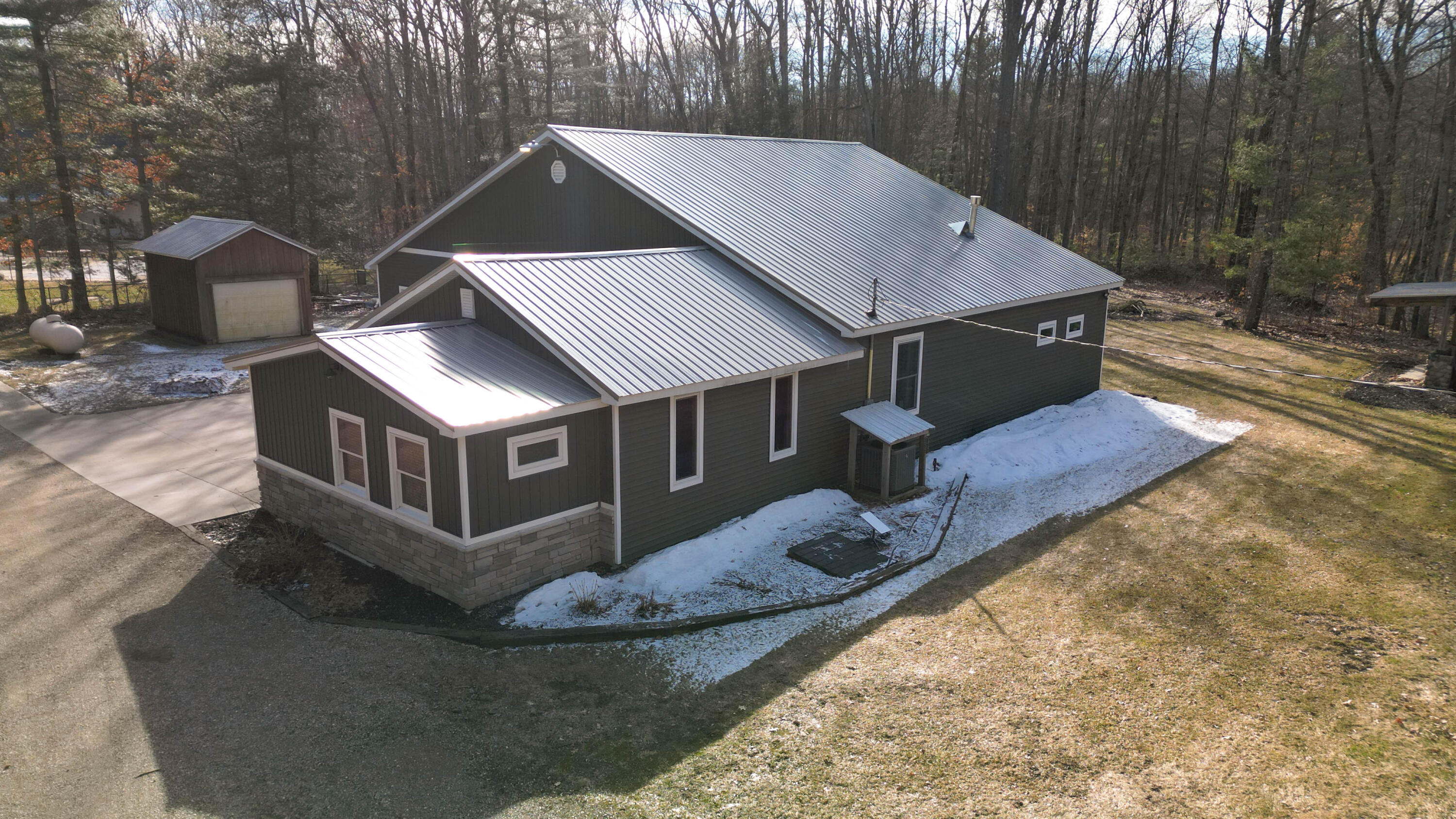 3865 Pfeiffer Court