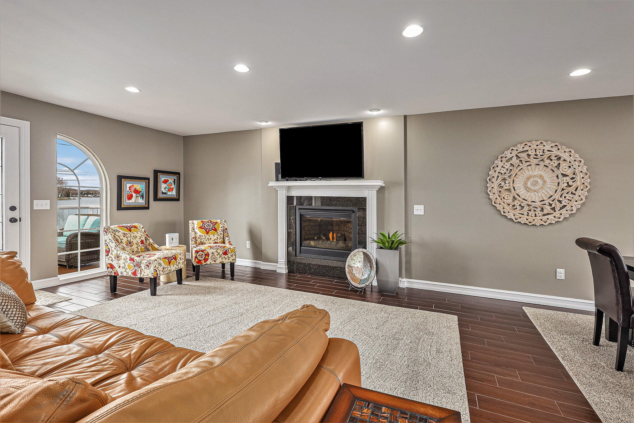 7896 Bay Meadow