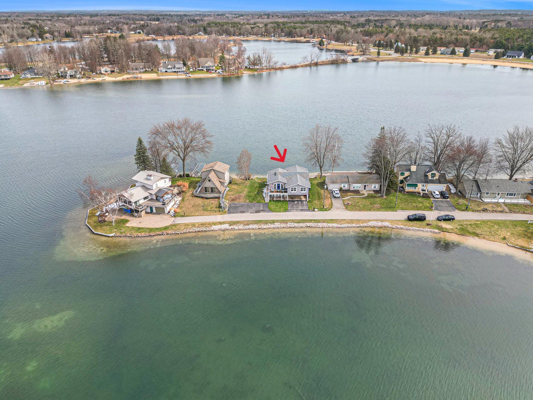 7896 Bay Meadow