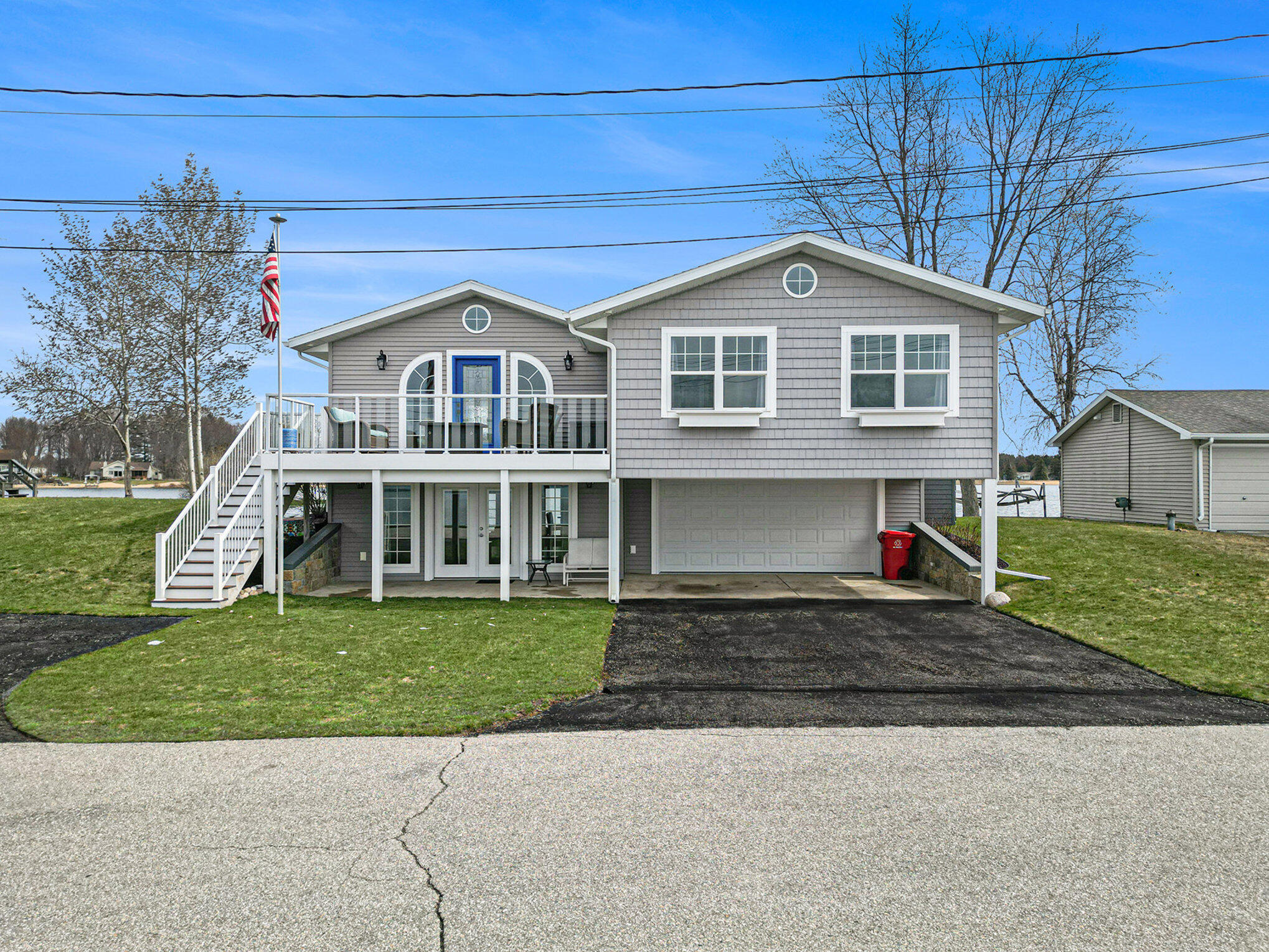 7896 Bay Meadow