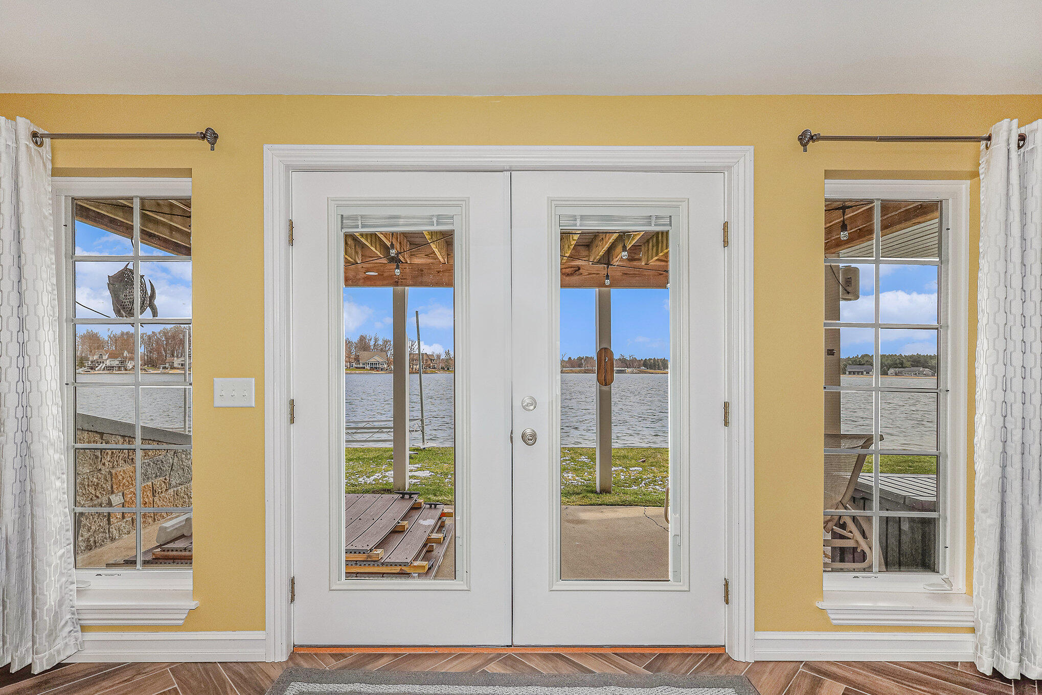 7896 Bay Meadow