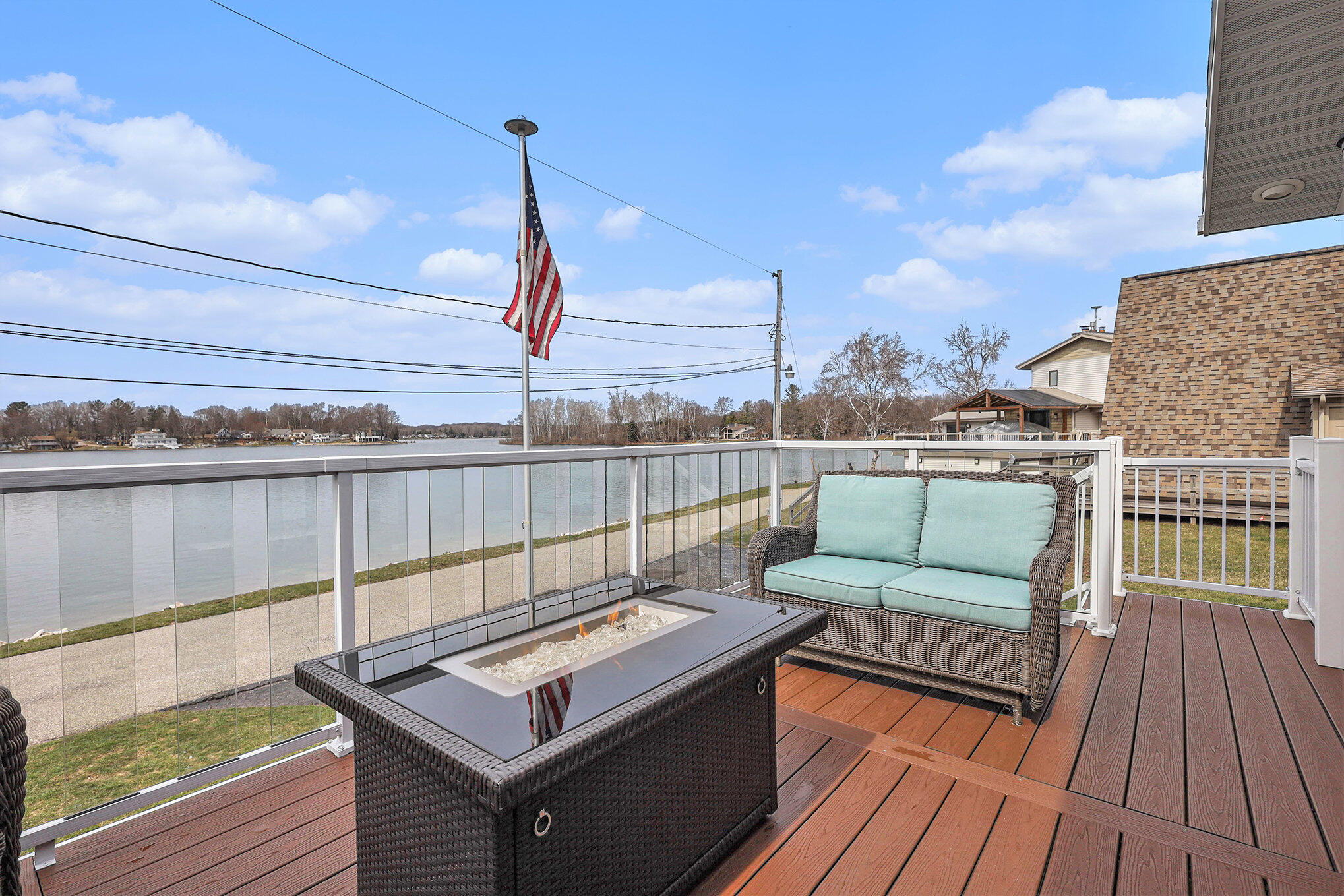 7896 Bay Meadow