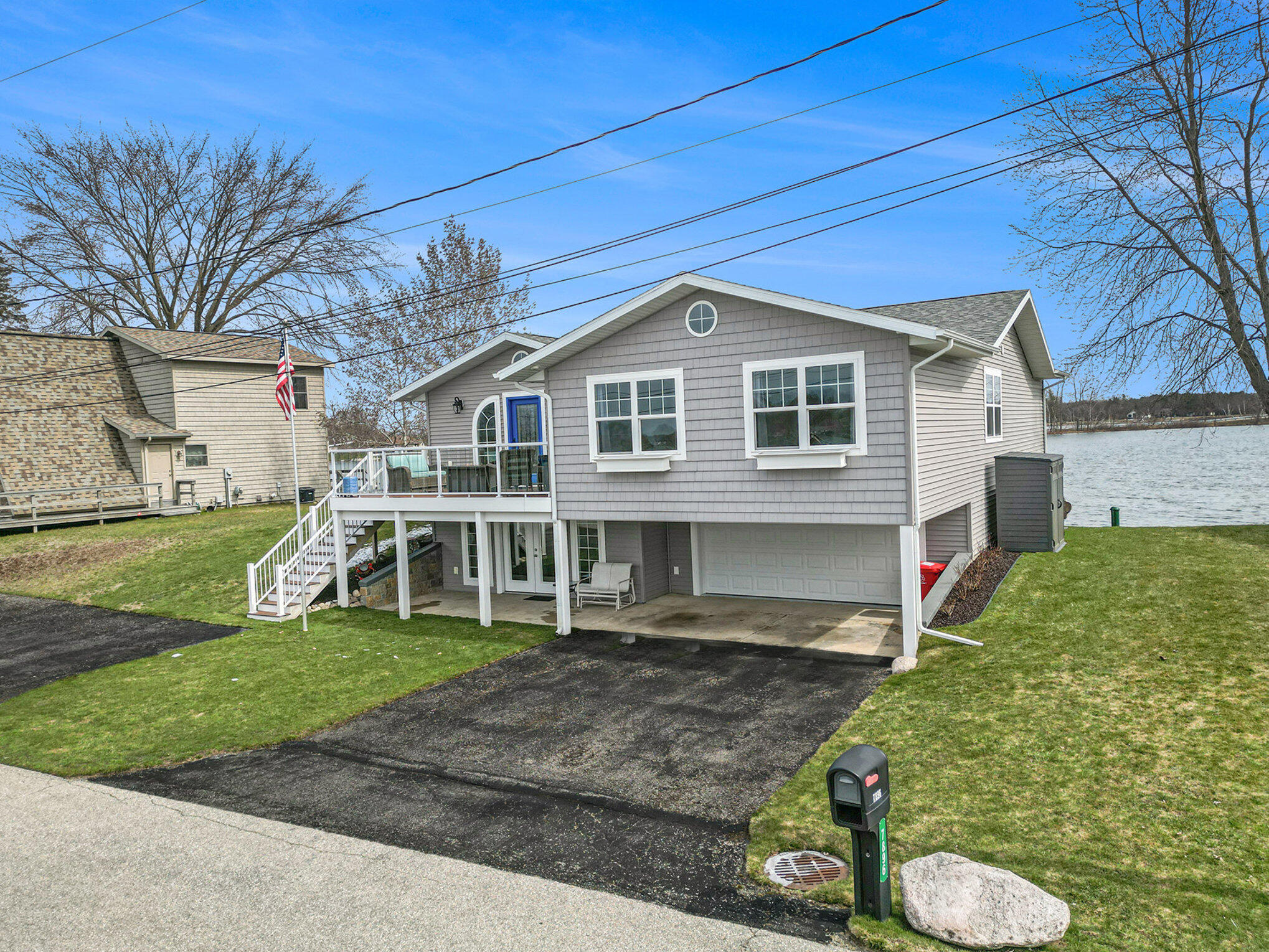 7896 Bay Meadow