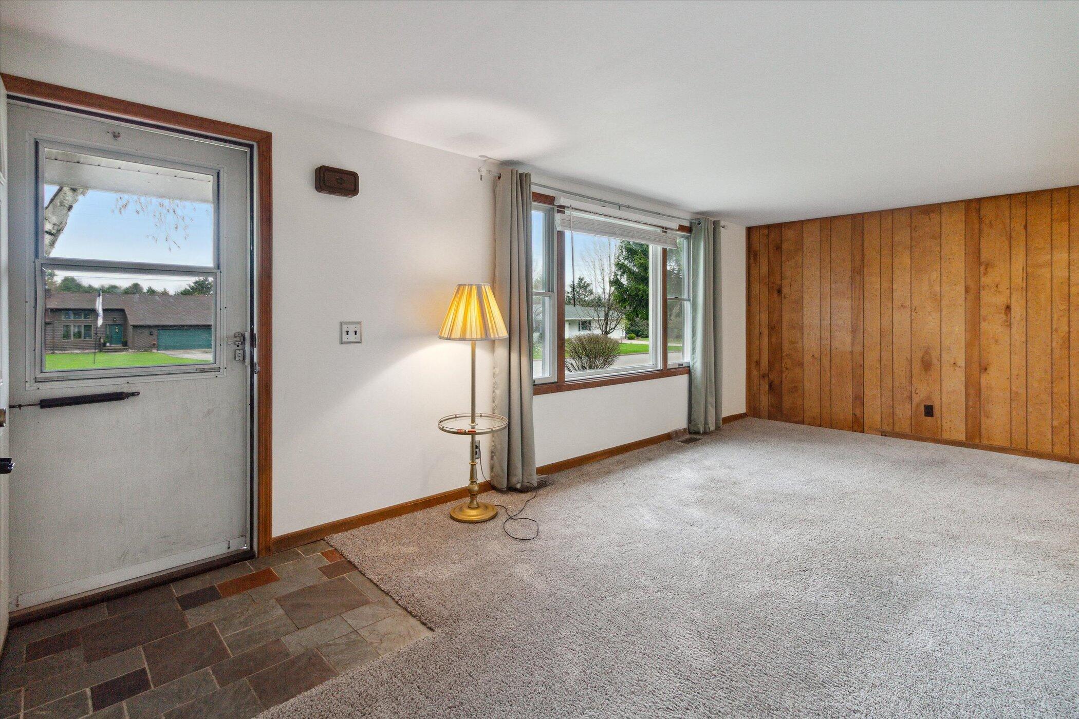 903 Woodward Avenue