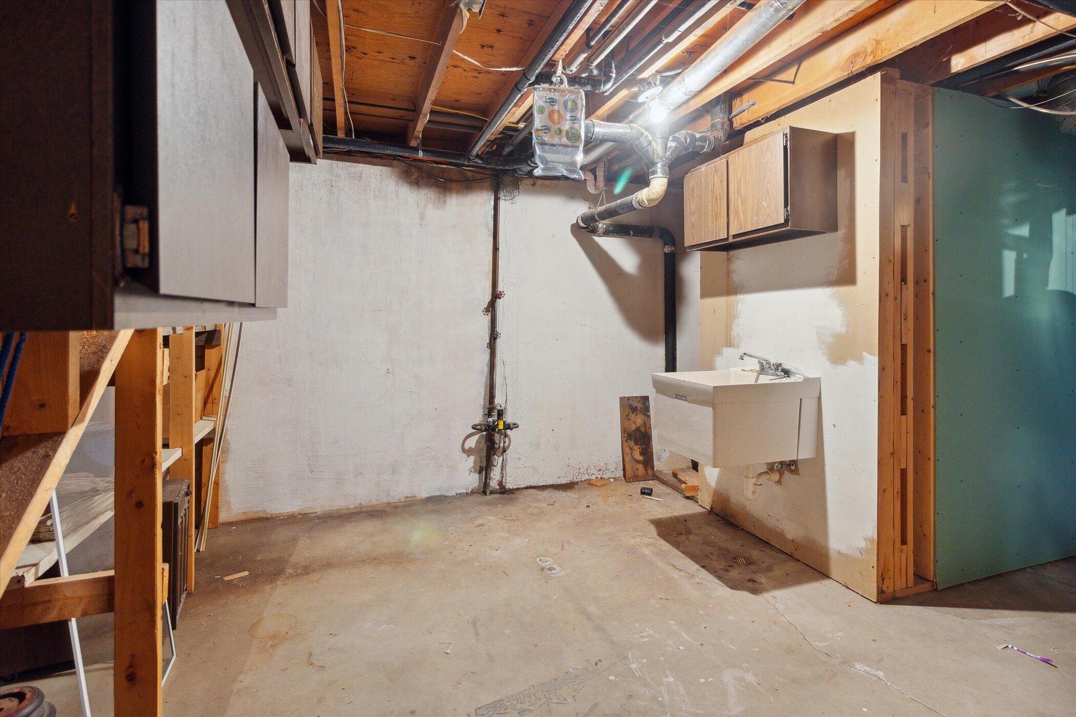 903 Woodward Avenue