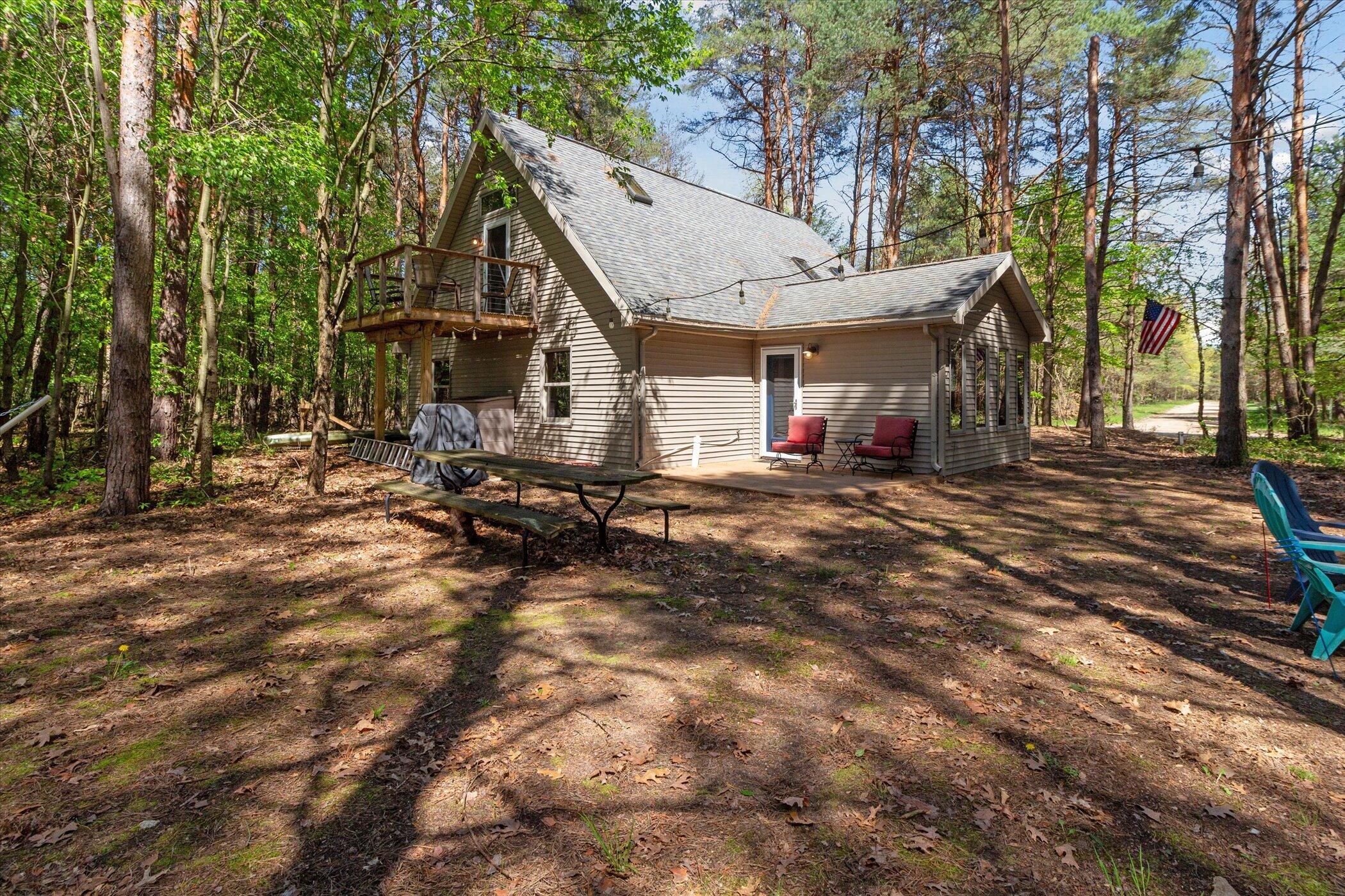 7709 Lakeview Drive