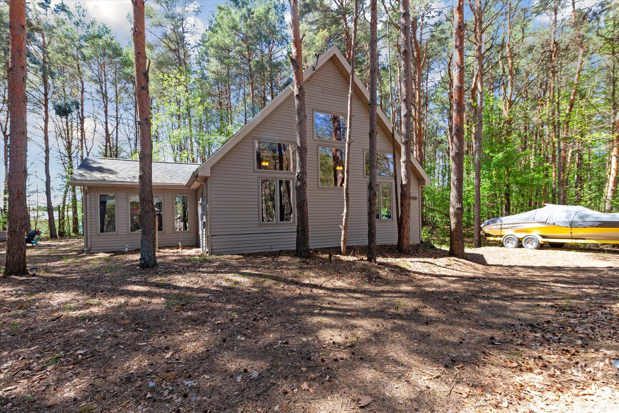 7709 Lakeview Drive