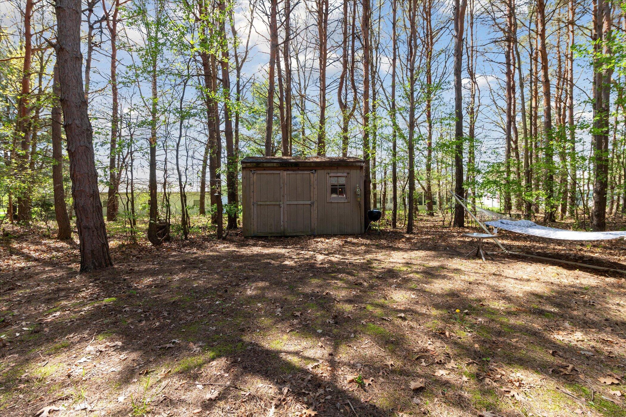 7709 Lakeview Drive