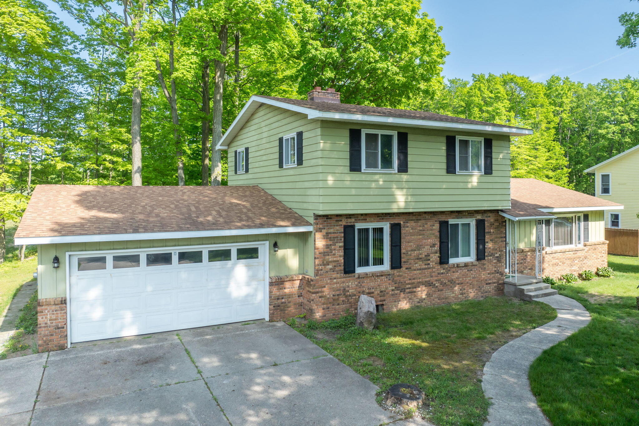 20506 Crestview Drive