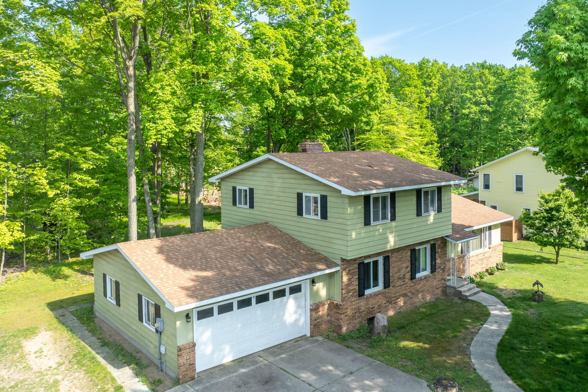 20506 Crestview Drive