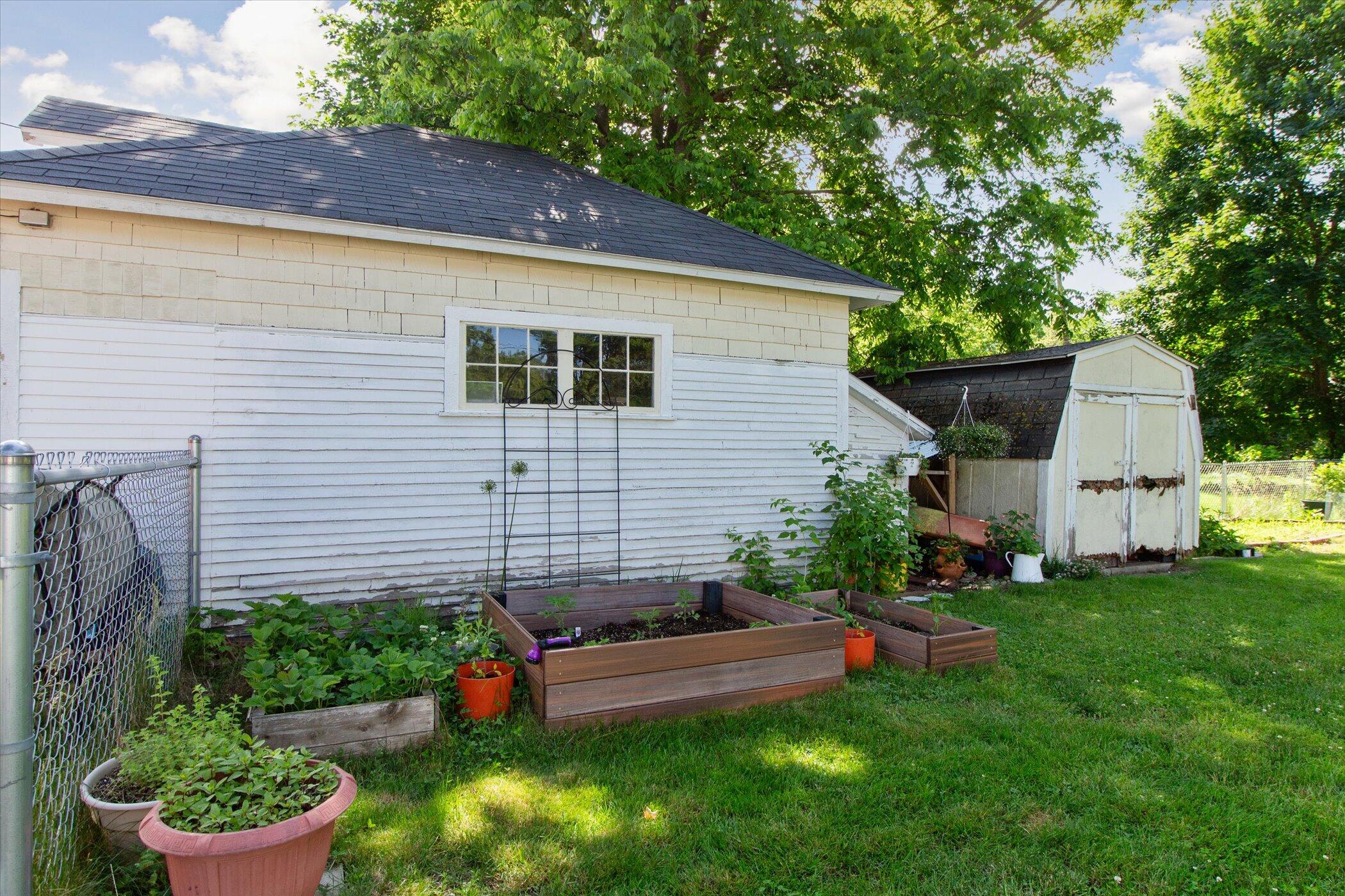 209 Rust Avenue