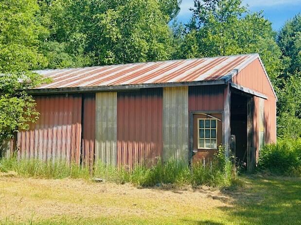 3888 18 Mile Road