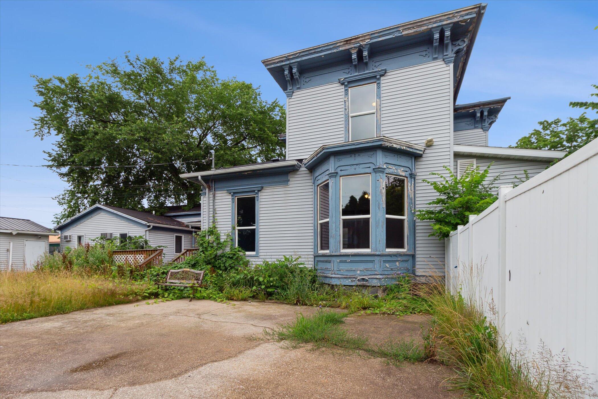 713 Osceola Avenue