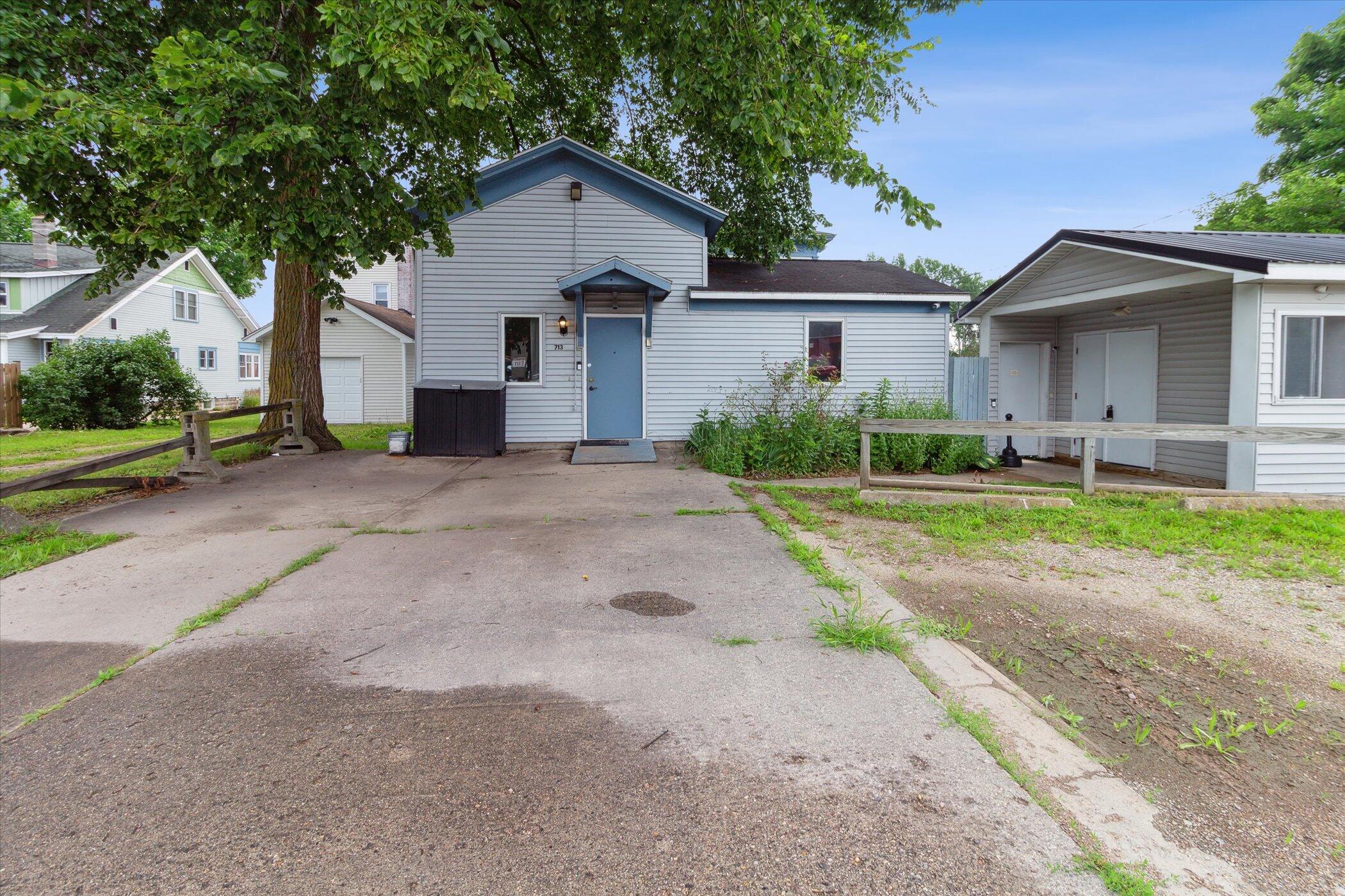 713 Osceola Avenue