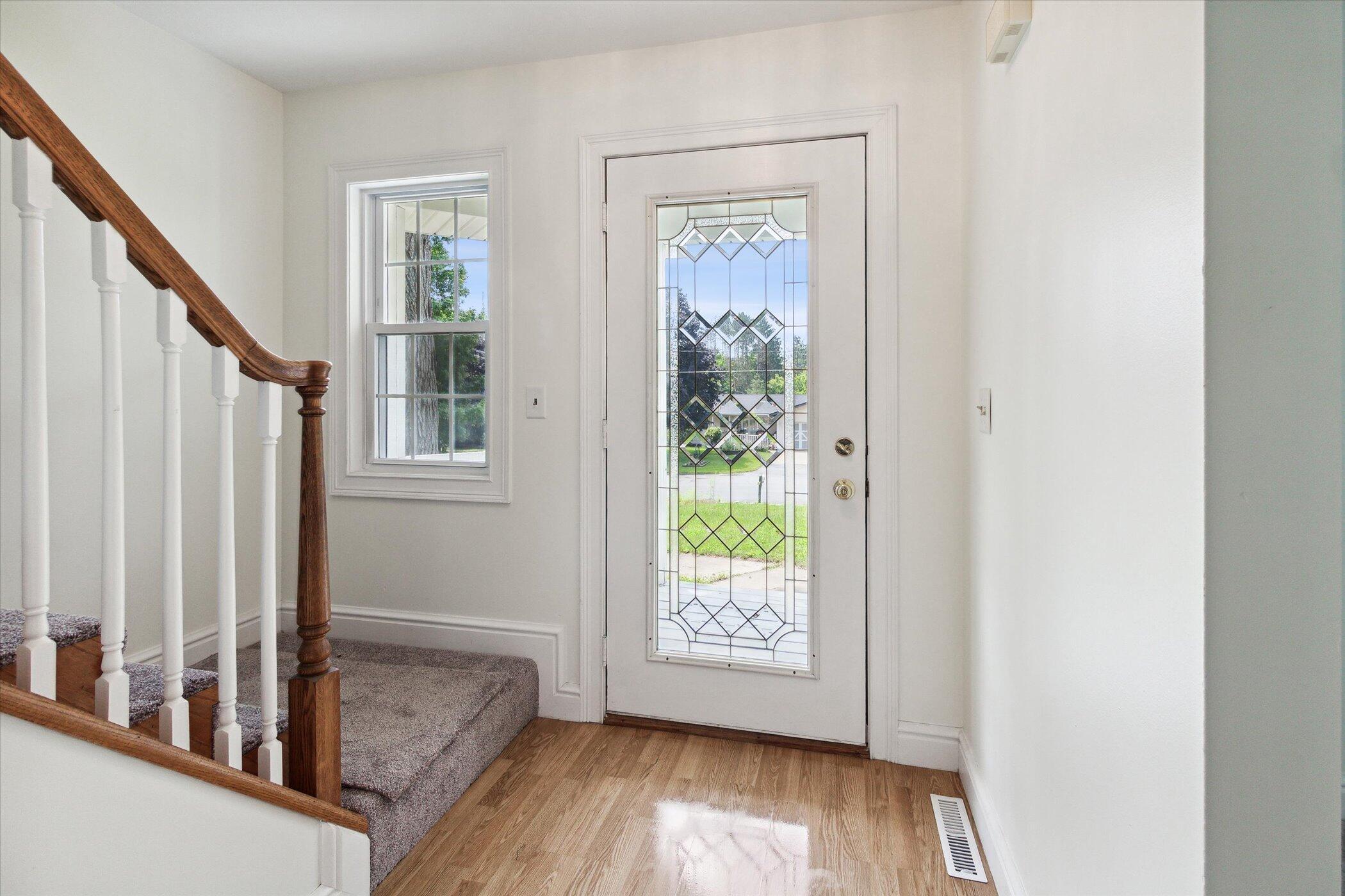 538 W Upton