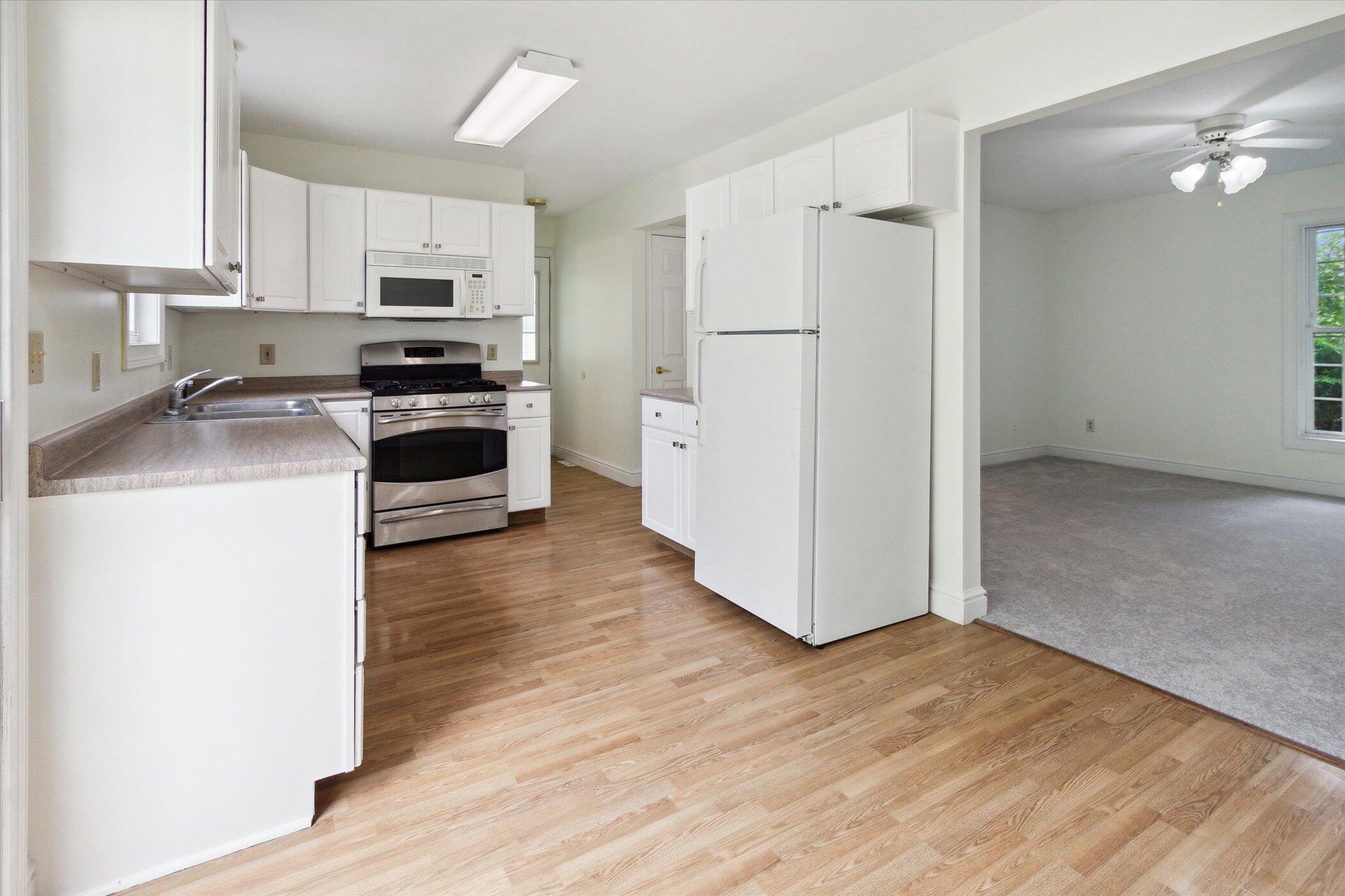 538 W Upton