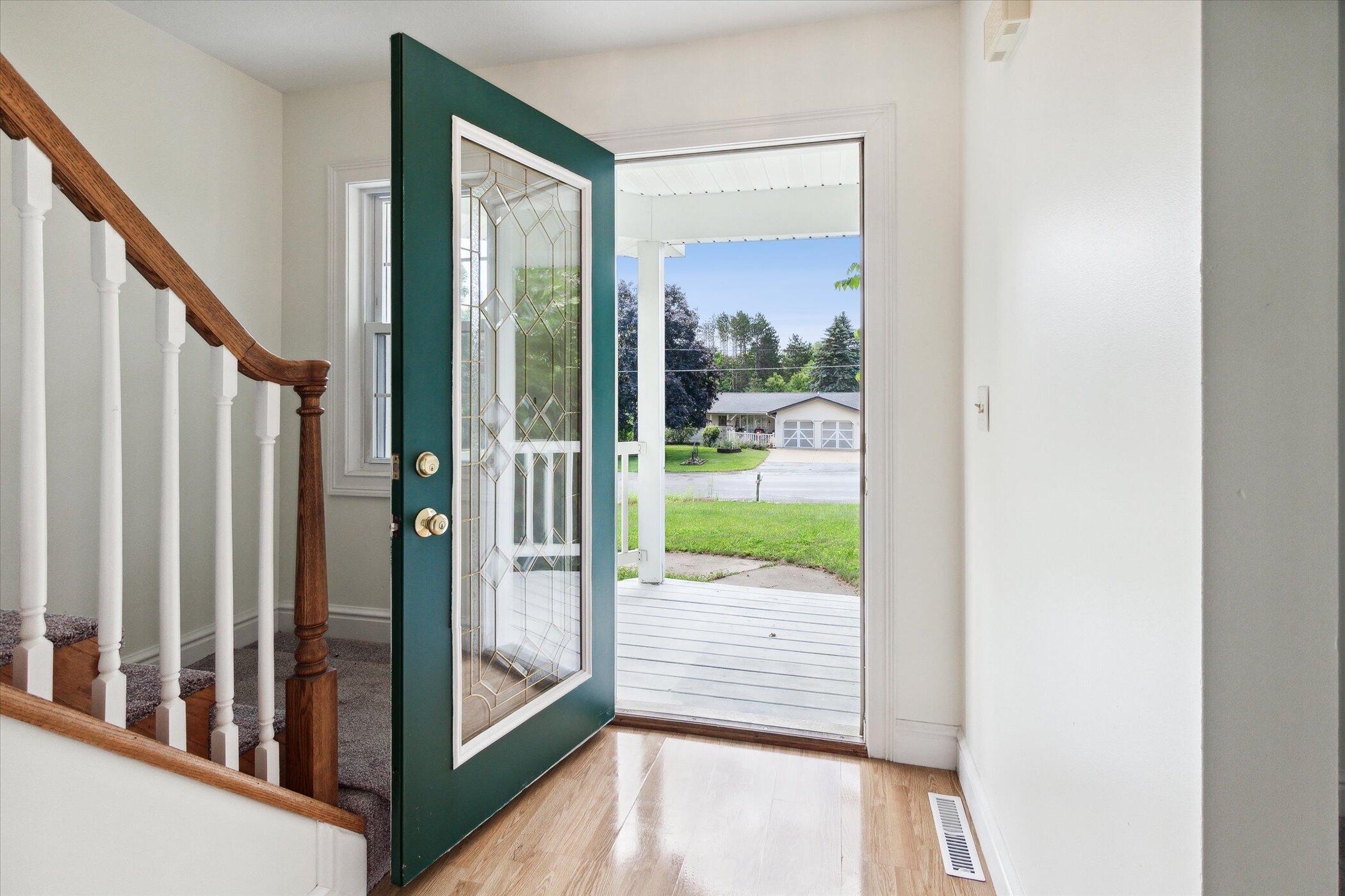 538 W Upton