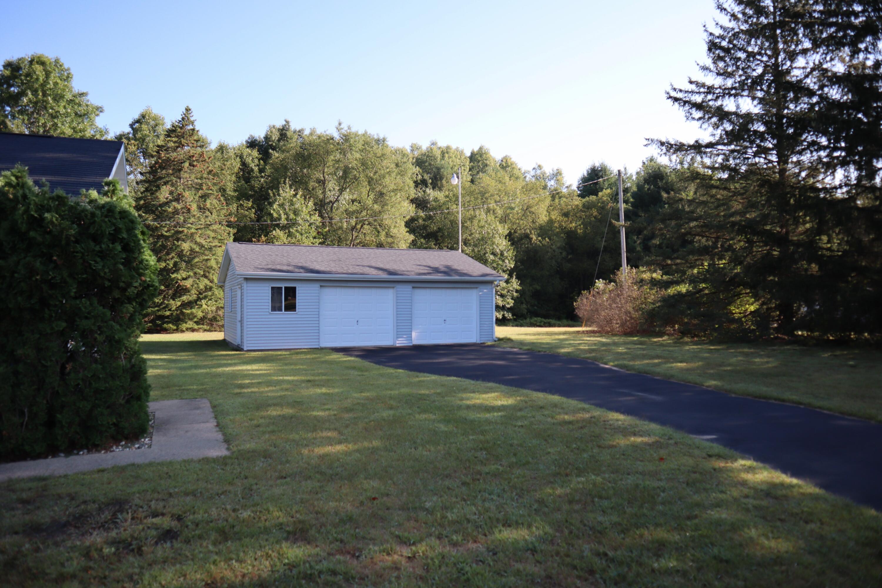 17856 8 Mile Road