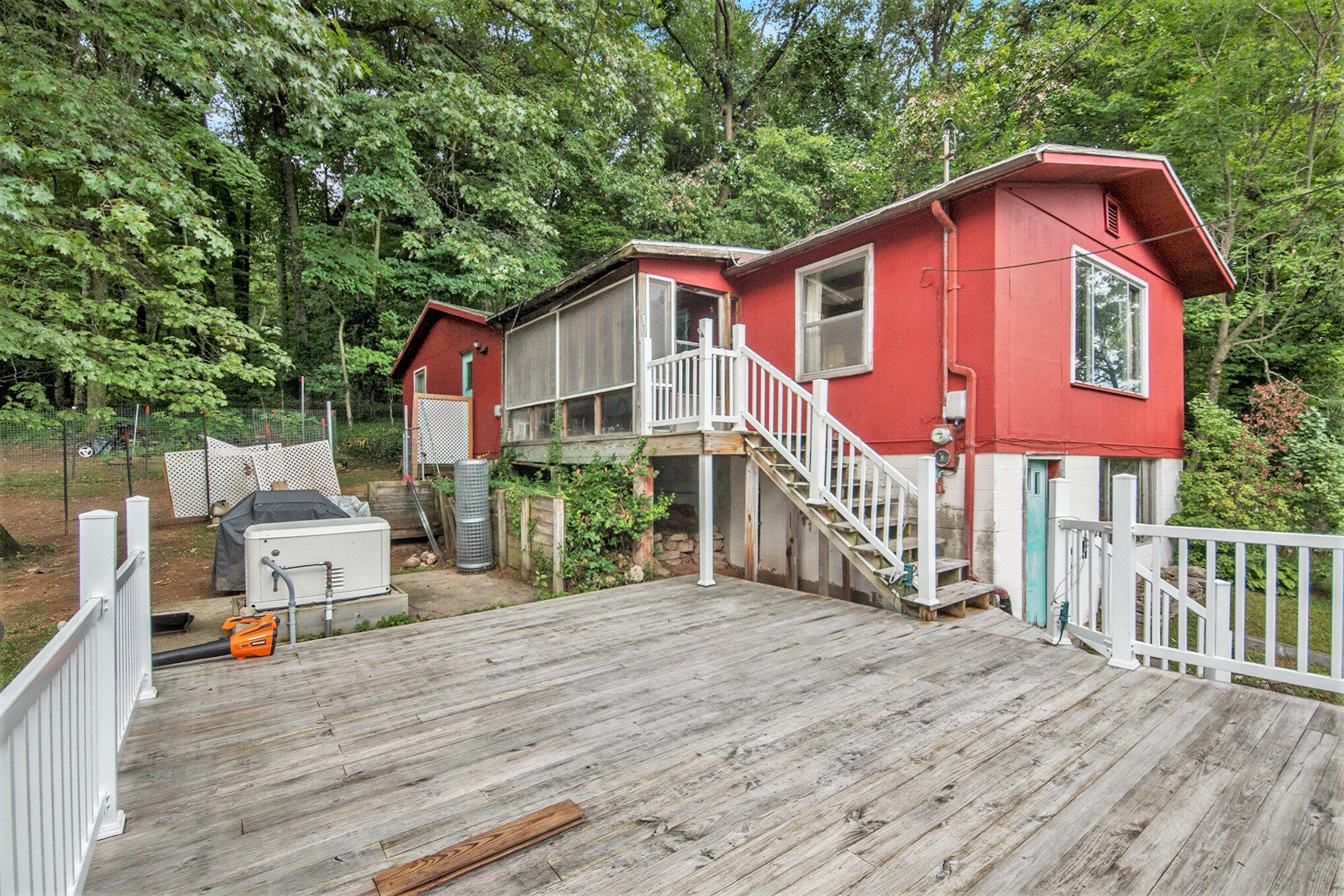 8693 Brower Lake Drive NE