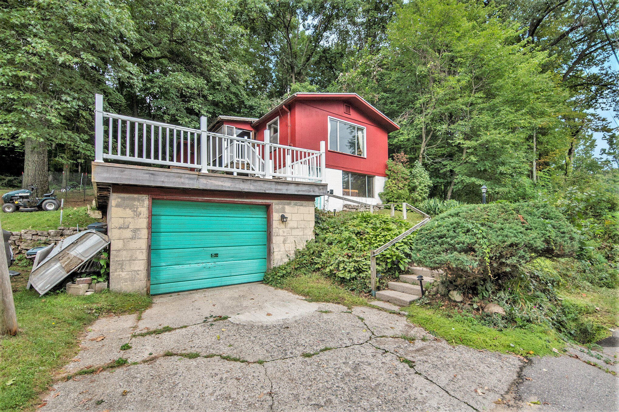 8693 Brower Lake Drive NE