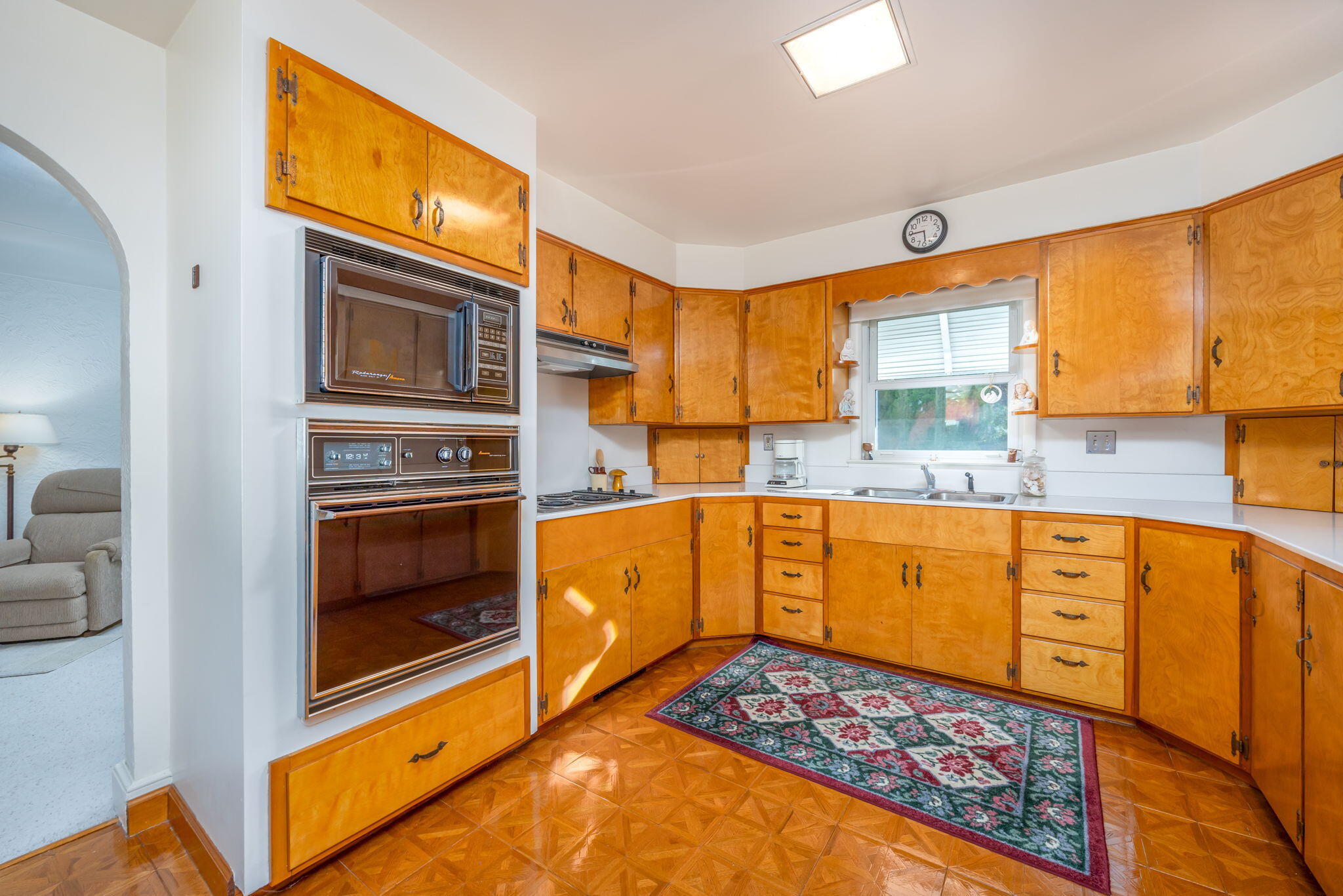 425 Sanborn Avenue