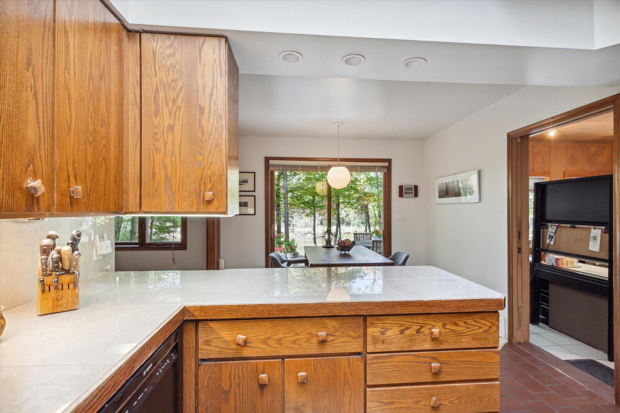 14605 Tomahawk Lane