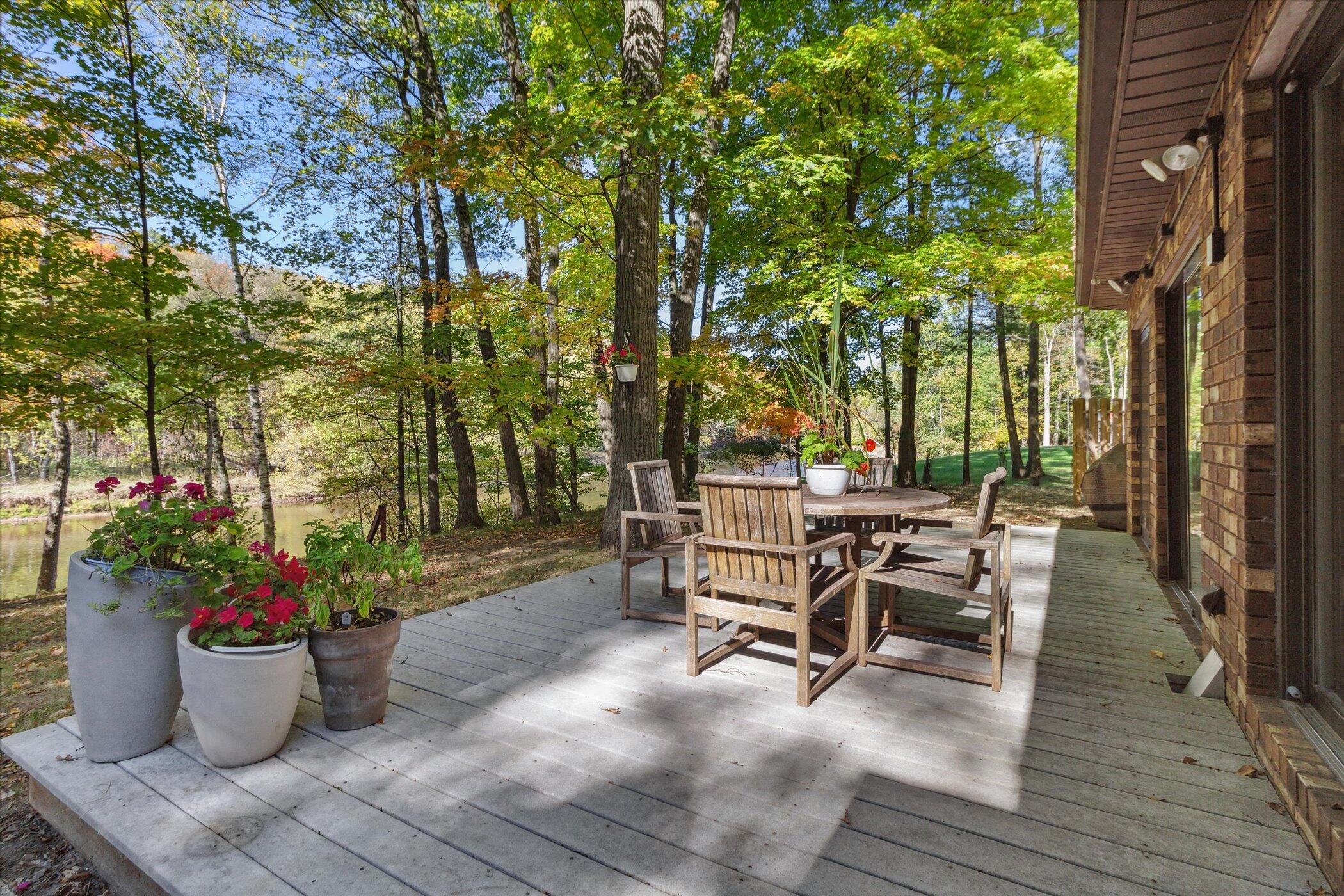 14605 Tomahawk Lane
