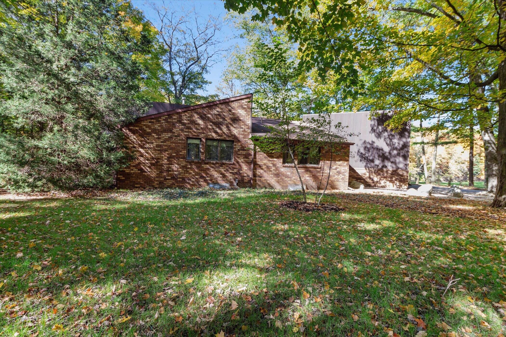 14605 Tomahawk Lane