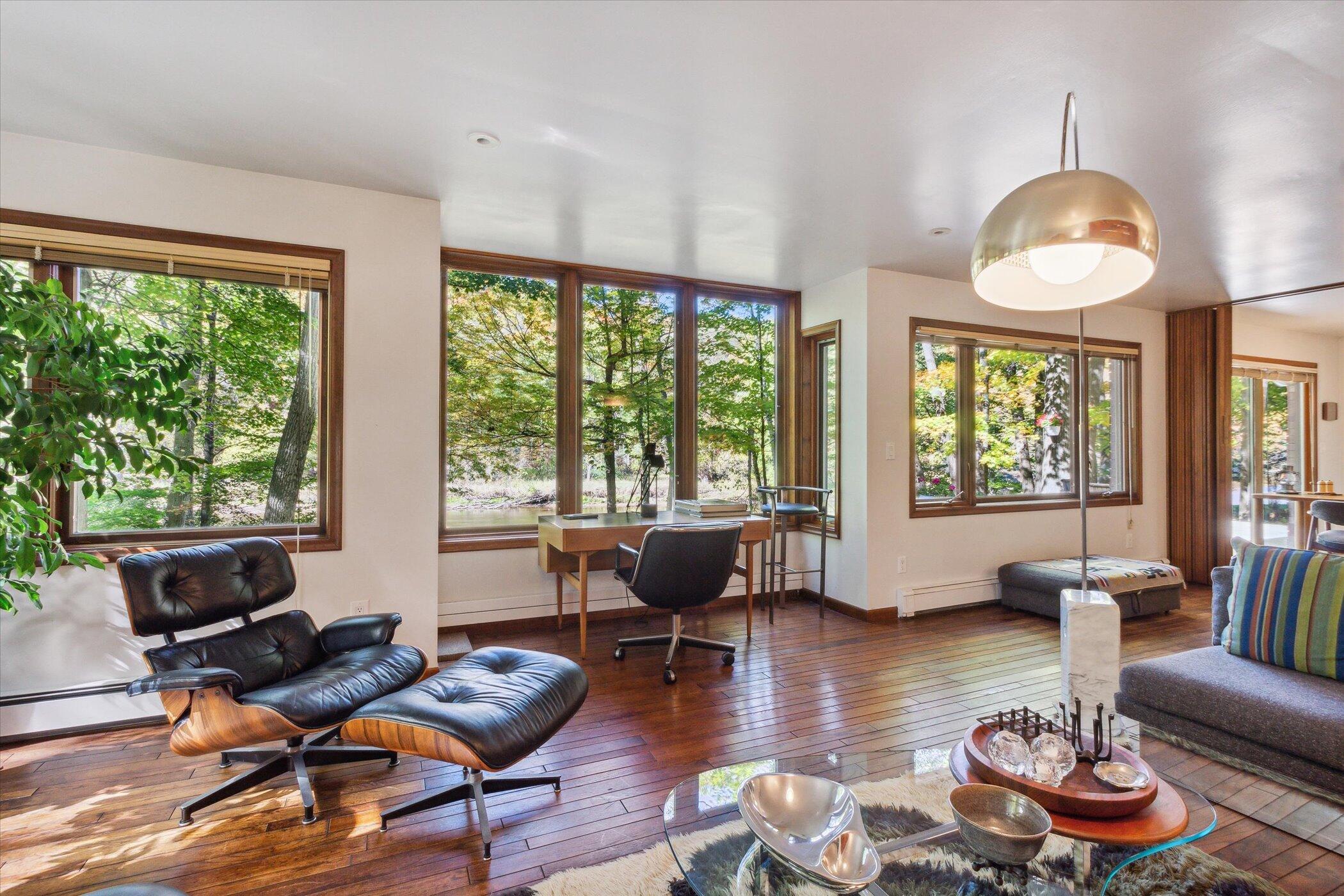 14605 Tomahawk Lane