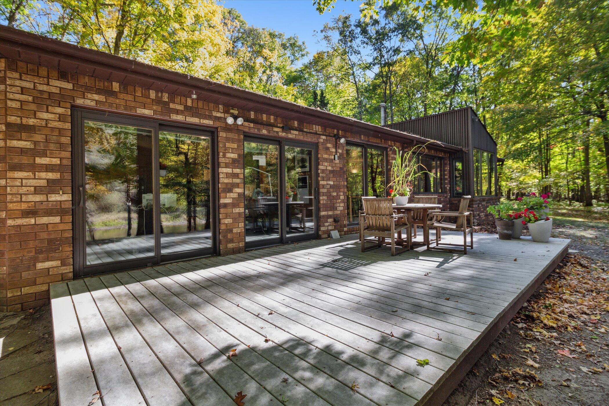 14605 Tomahawk Lane