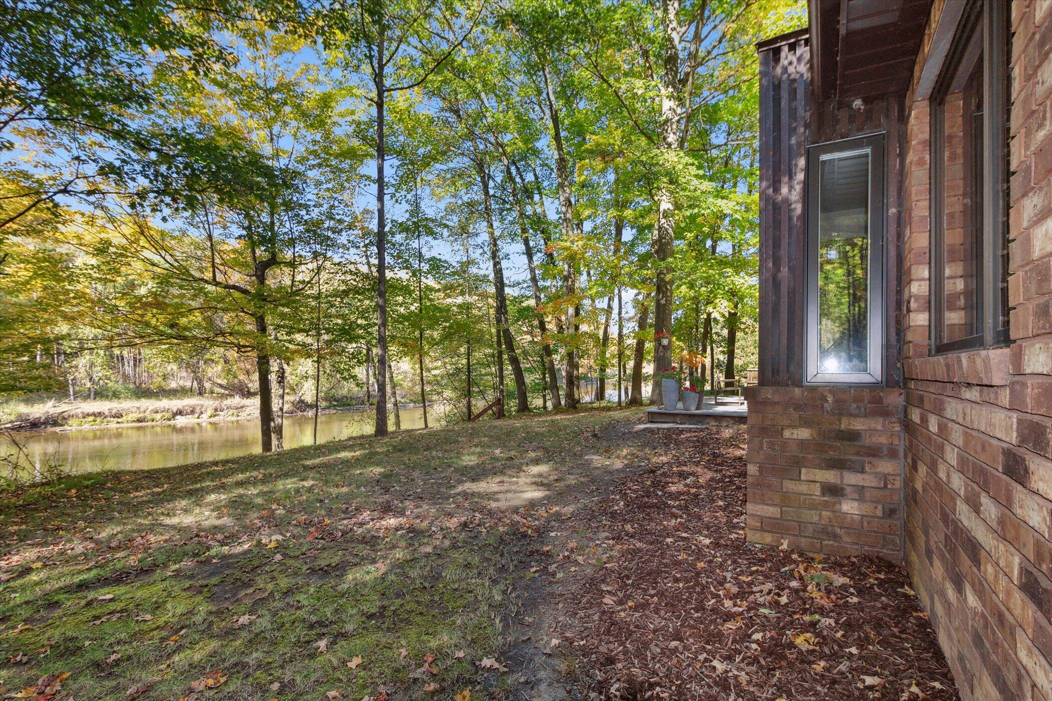 14605 Tomahawk Lane