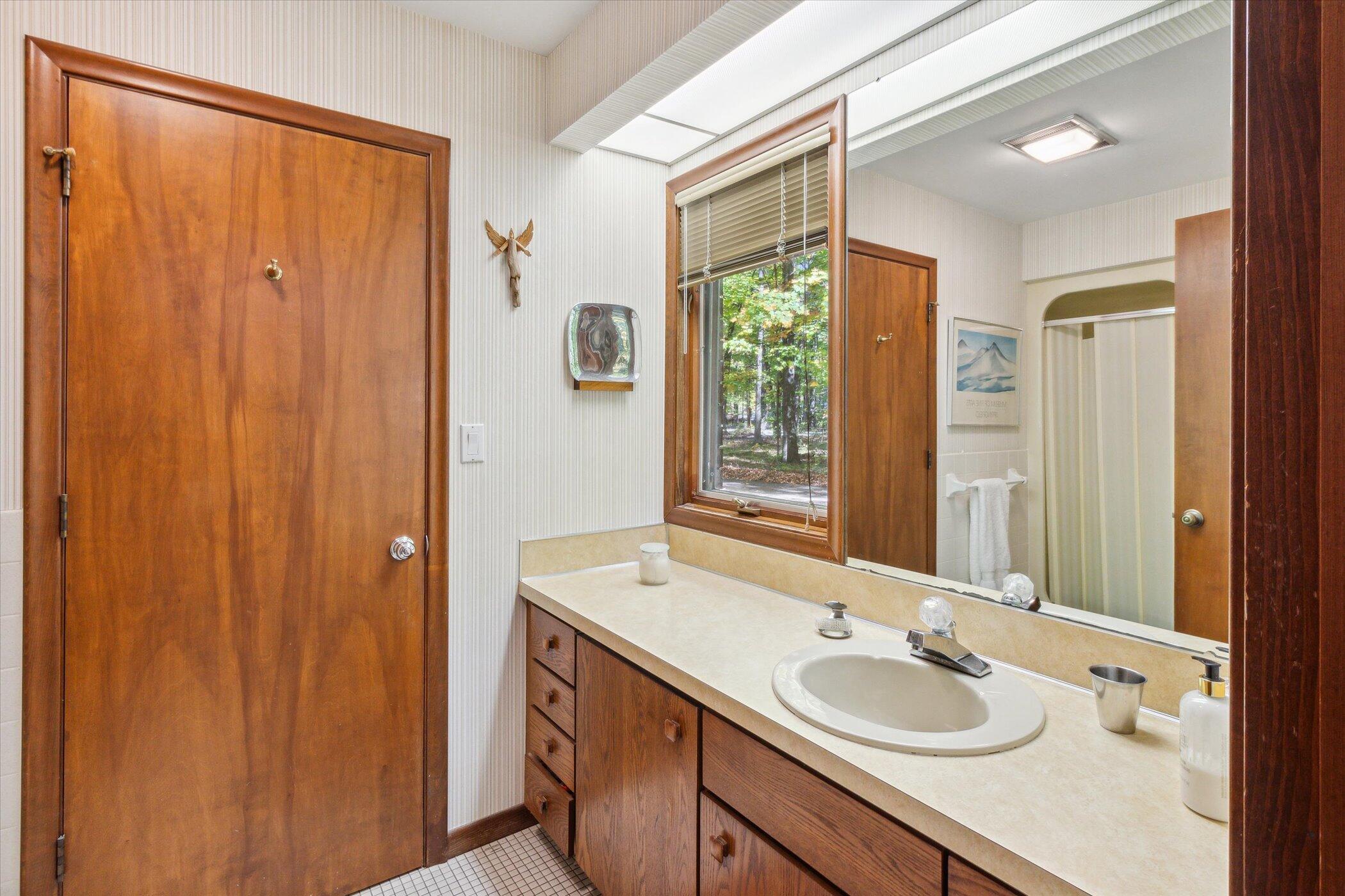 14605 Tomahawk Lane