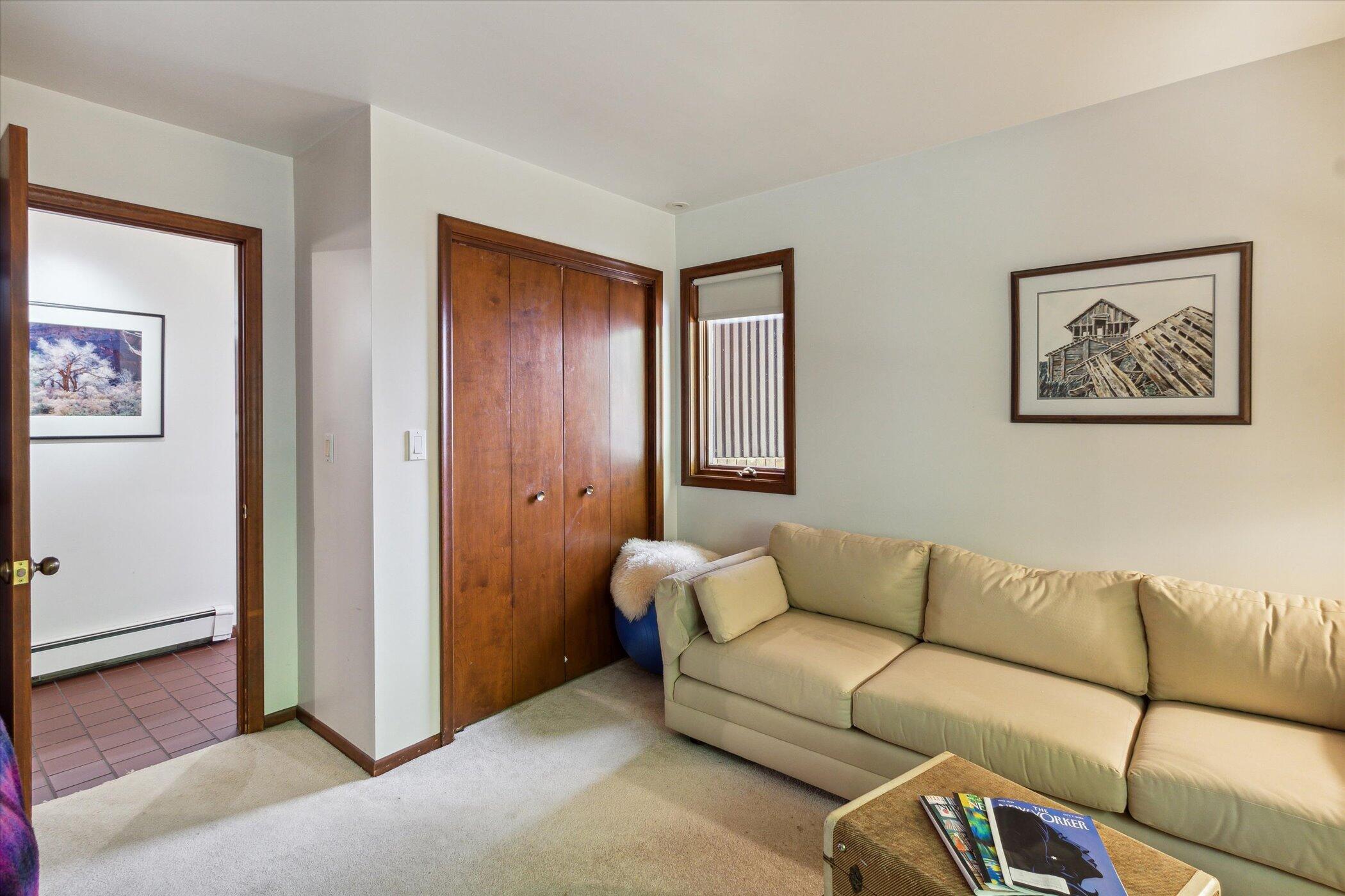14605 Tomahawk Lane
