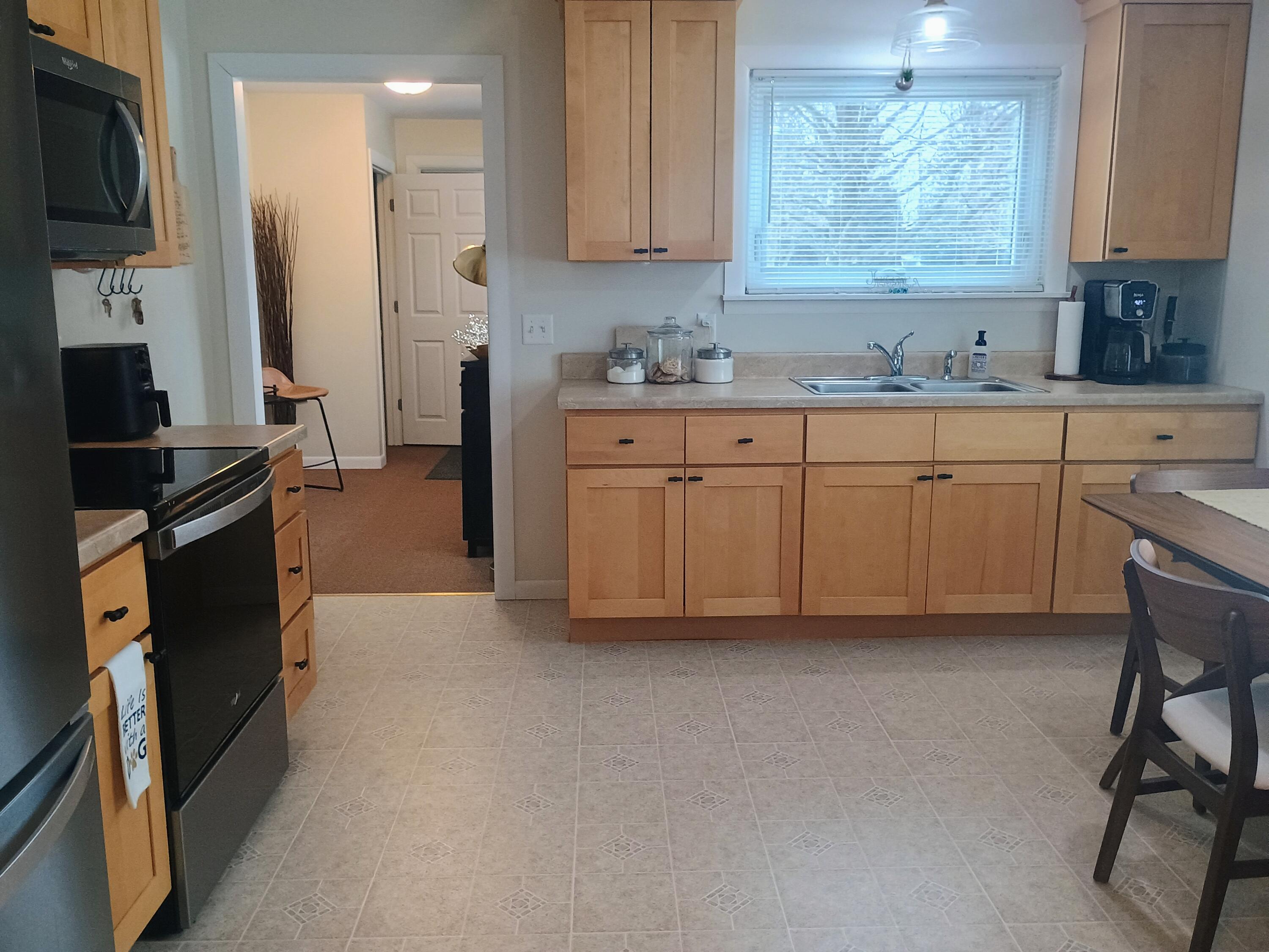 1035 E Main Street