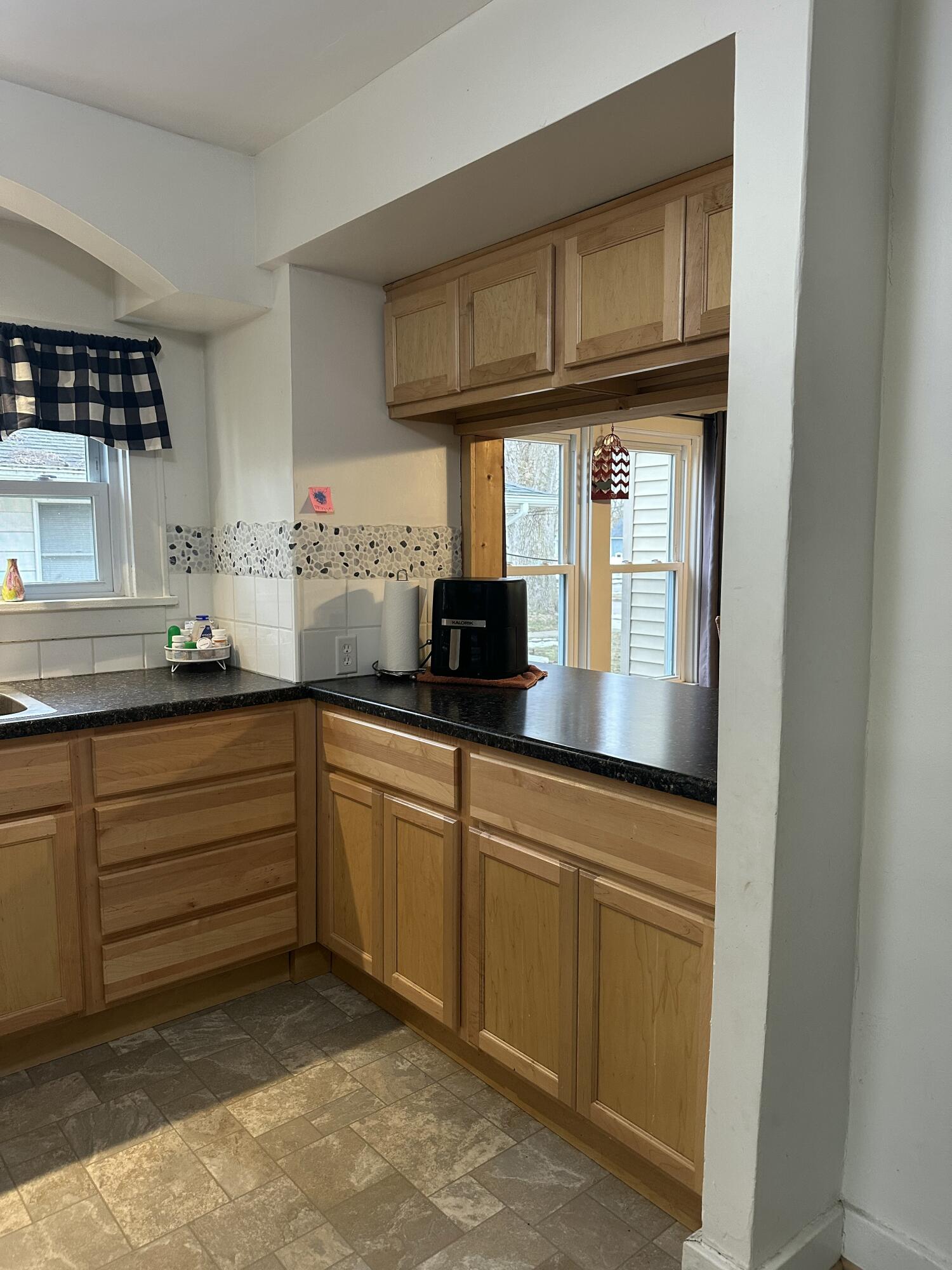 428 W Oak Street