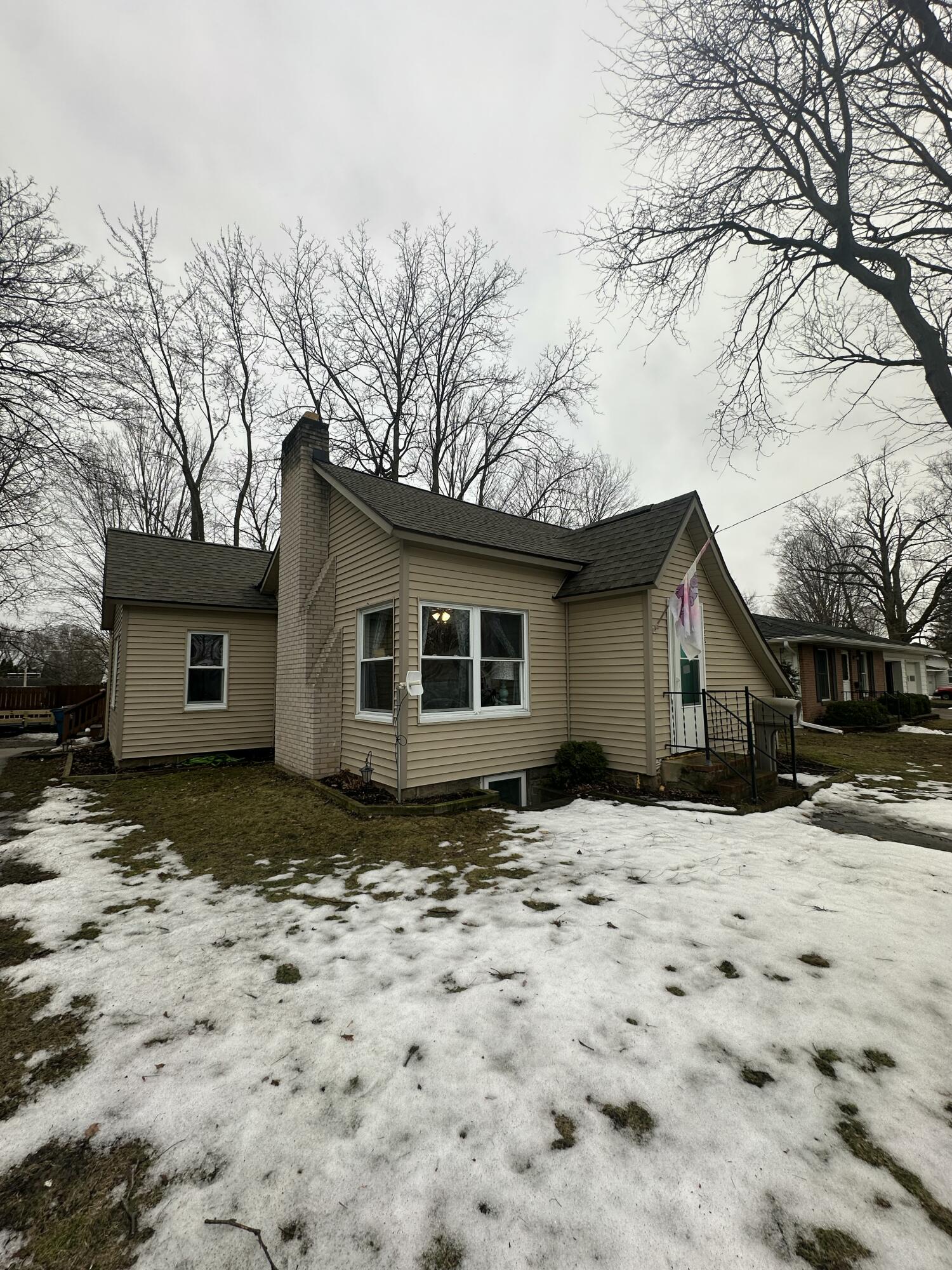 428 W Oak Street