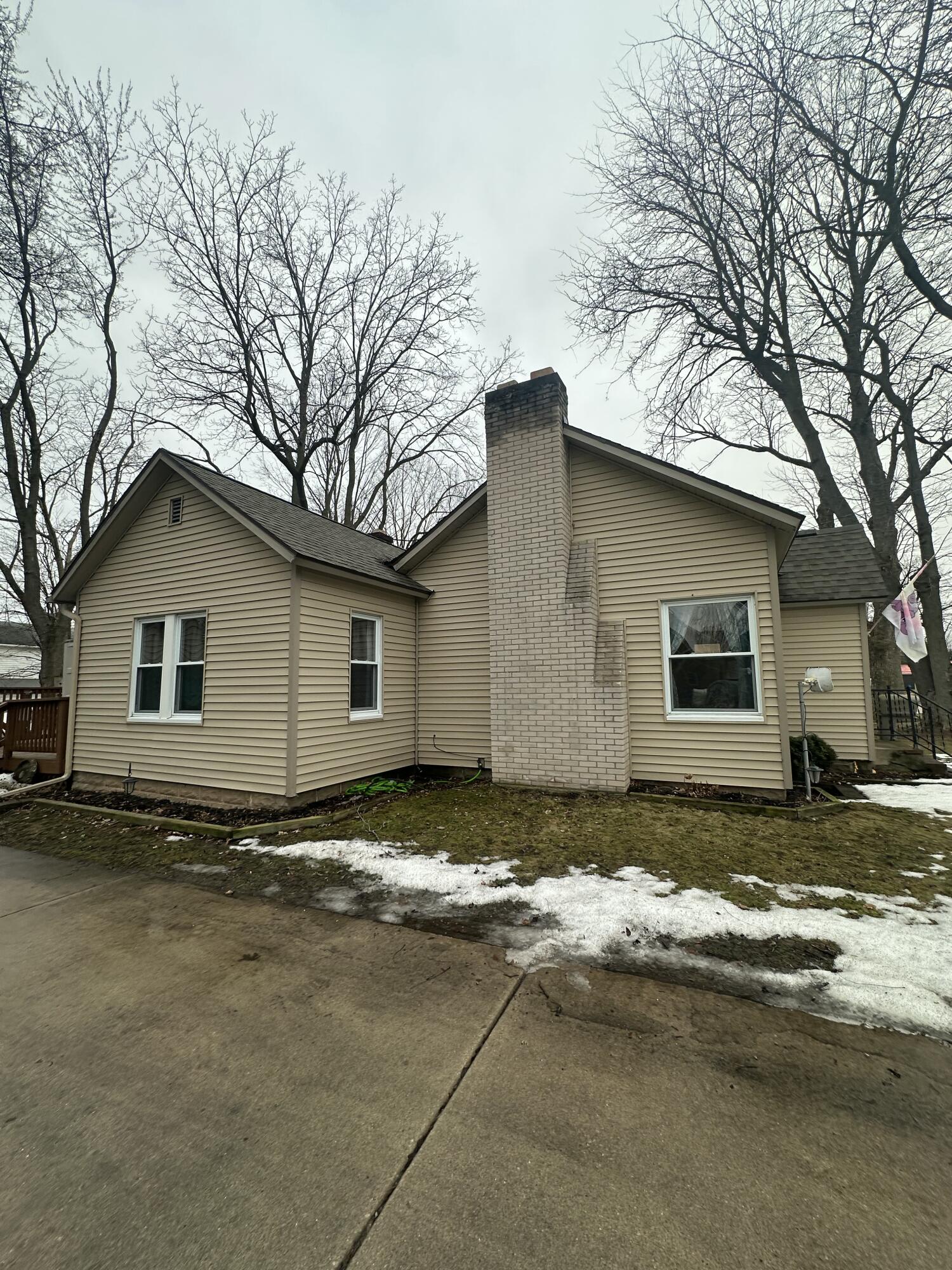428 W Oak Street