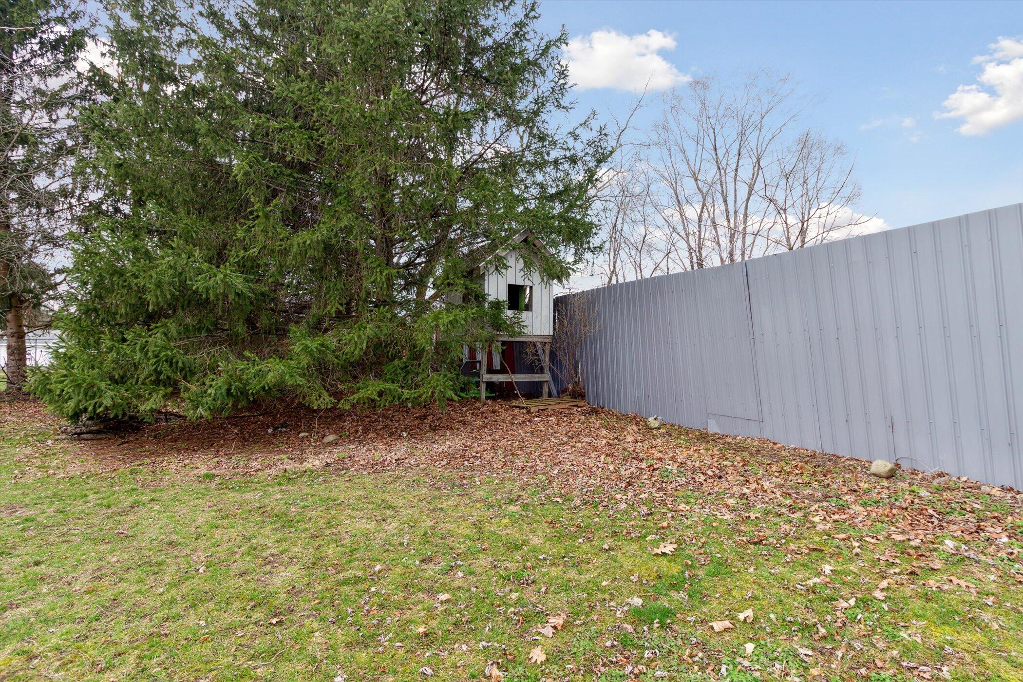 504 W W Pere Marquette Street