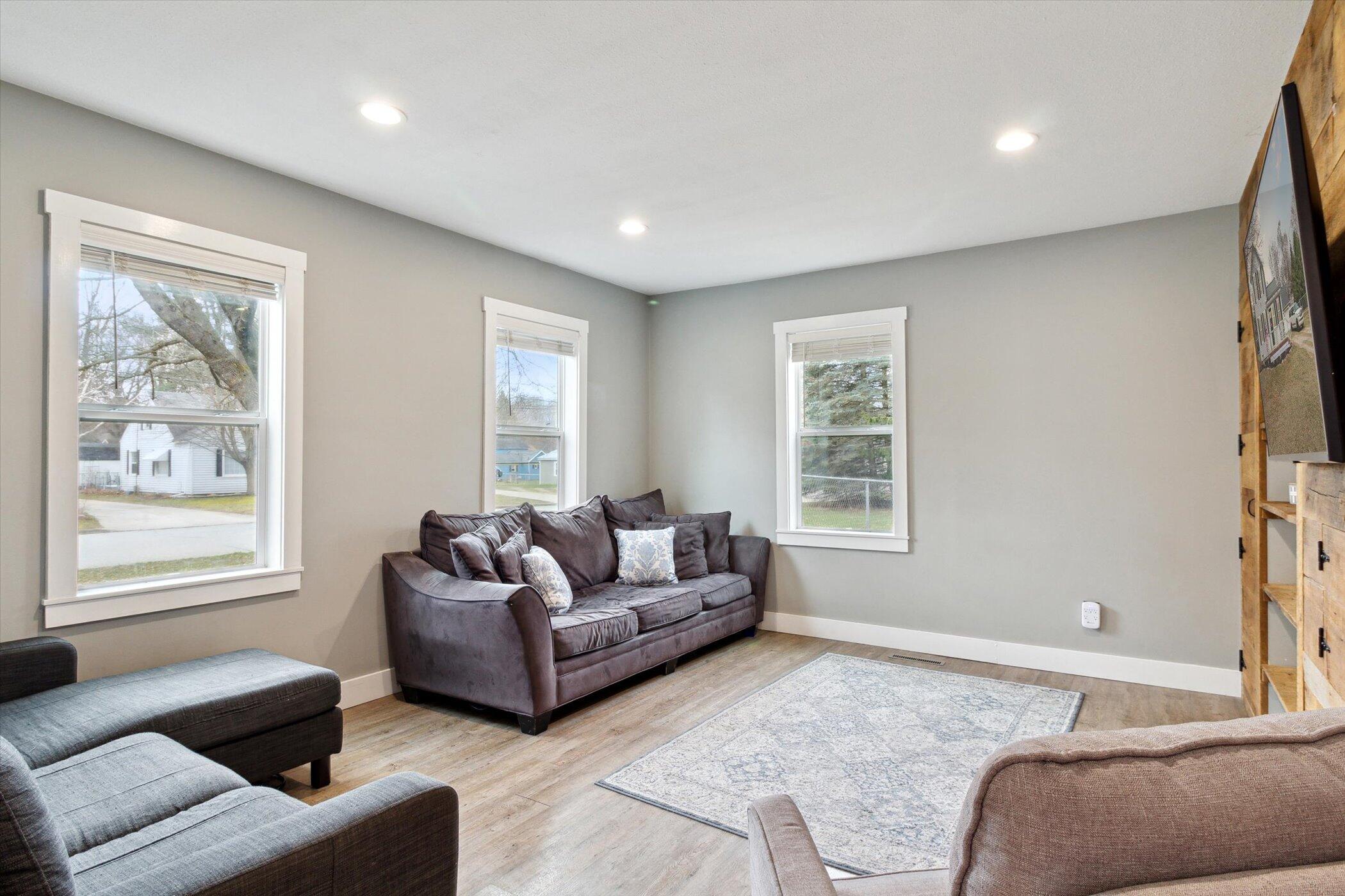 504 W W Pere Marquette Street