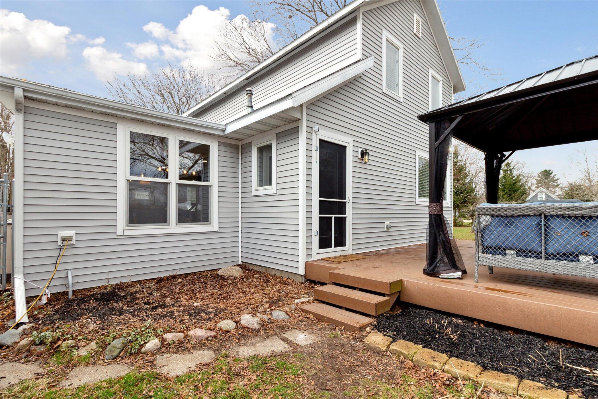 504 W W Pere Marquette Street