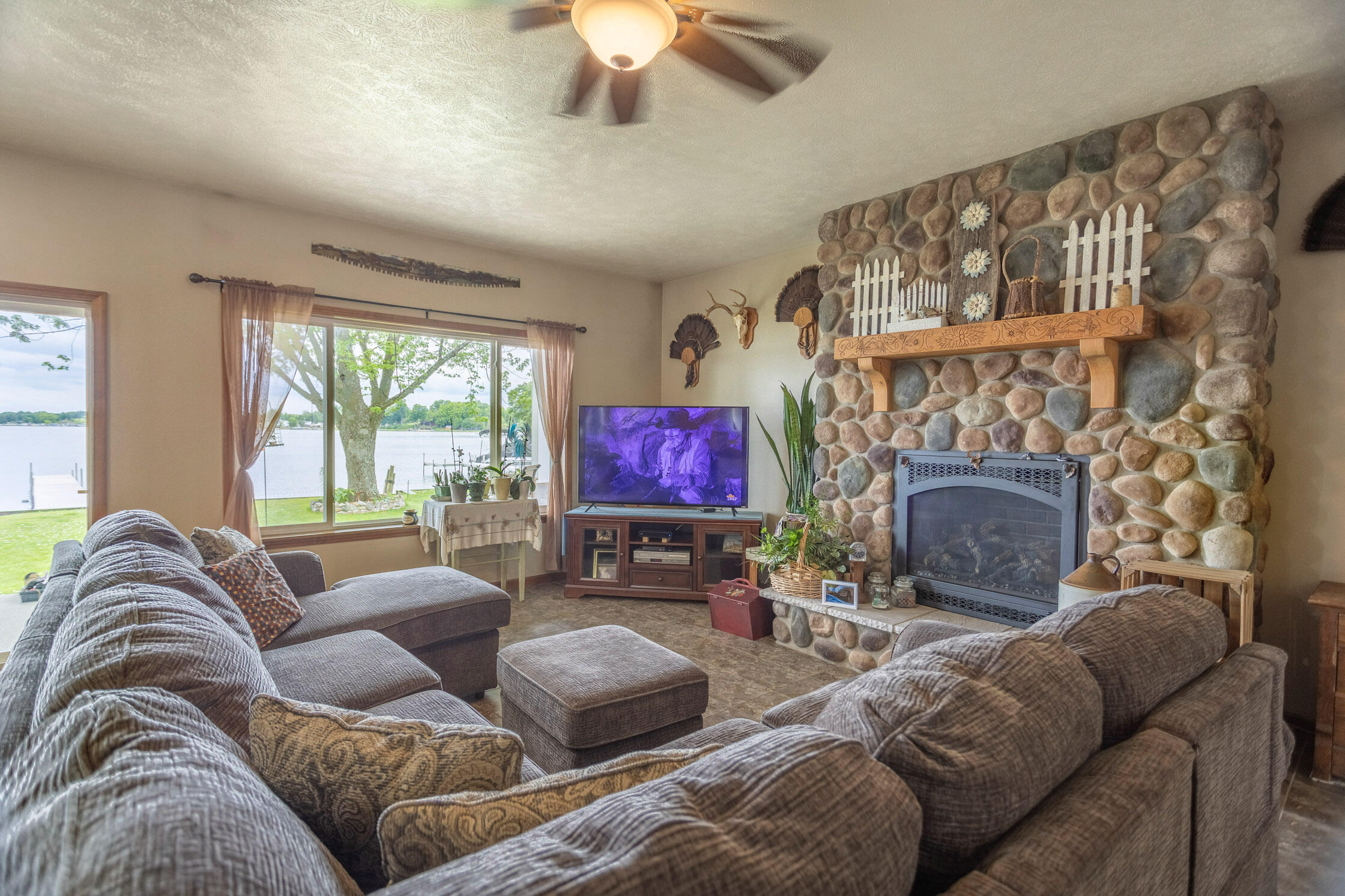 11105 Hahn Beach Drive
