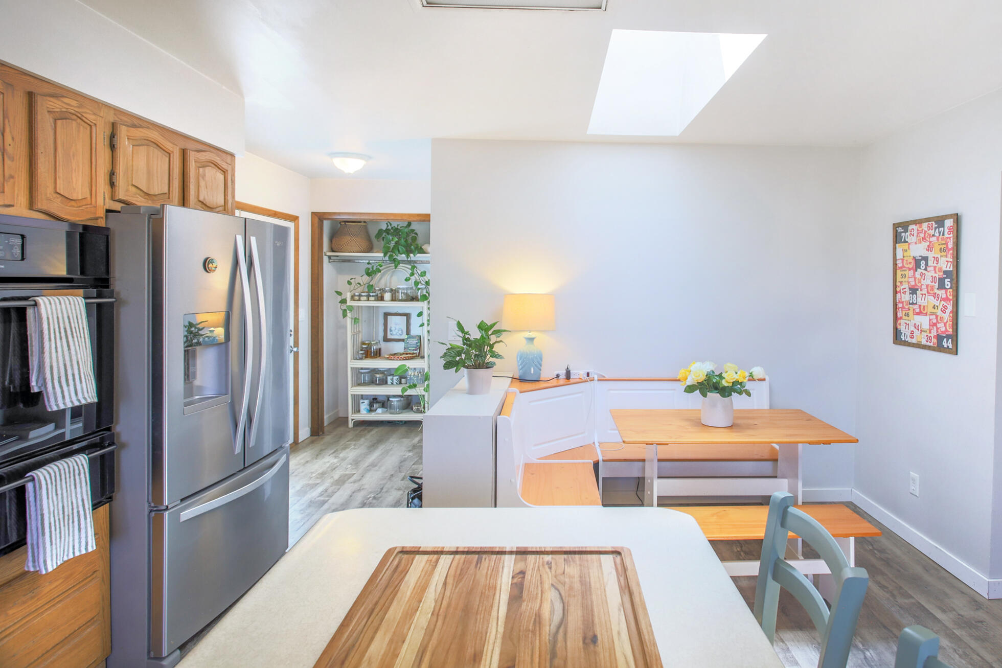 105 S DeKraft Avenue
