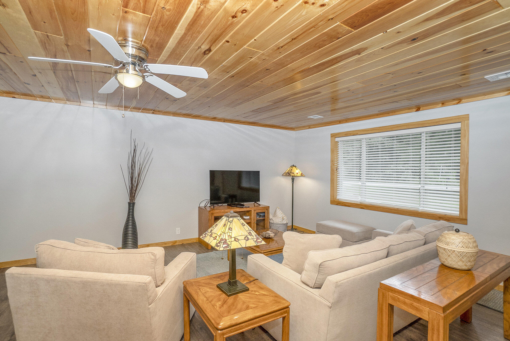3979 Pfeiffer Court